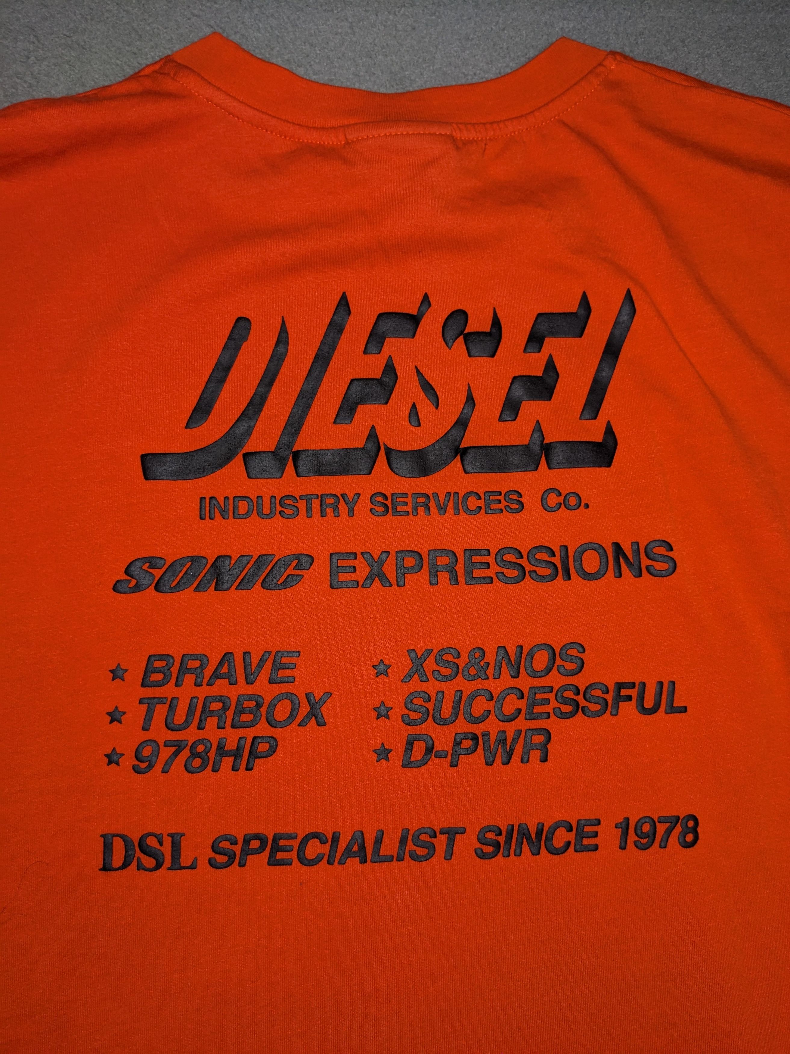 Diesel Diesel Cropped T-Shirt Mens Small Graphic Tee Italy Orange Size US S / EU 44-46 / 1 - 9 Thumbnail