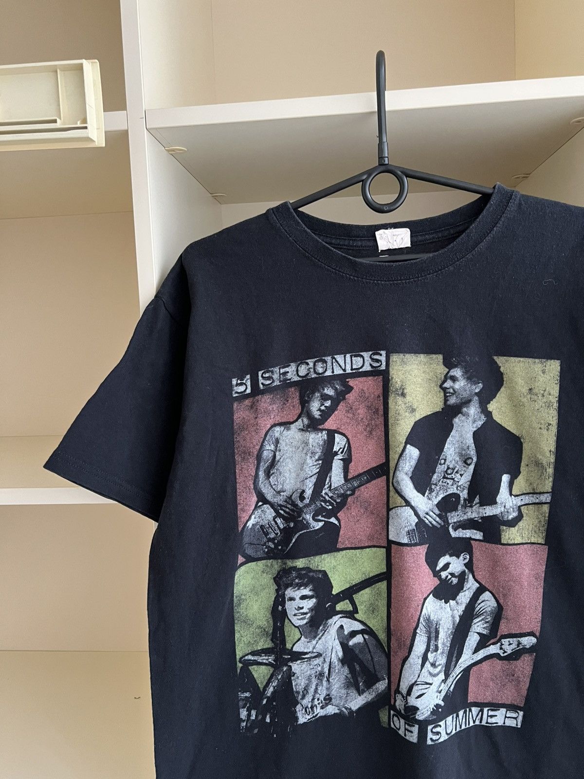 Band Tees Vintage 5 Seconds of Summer Band Tee Rock T-Shirt Size L Size US L / EU 52-54 / 3 - 7 Thumbnail