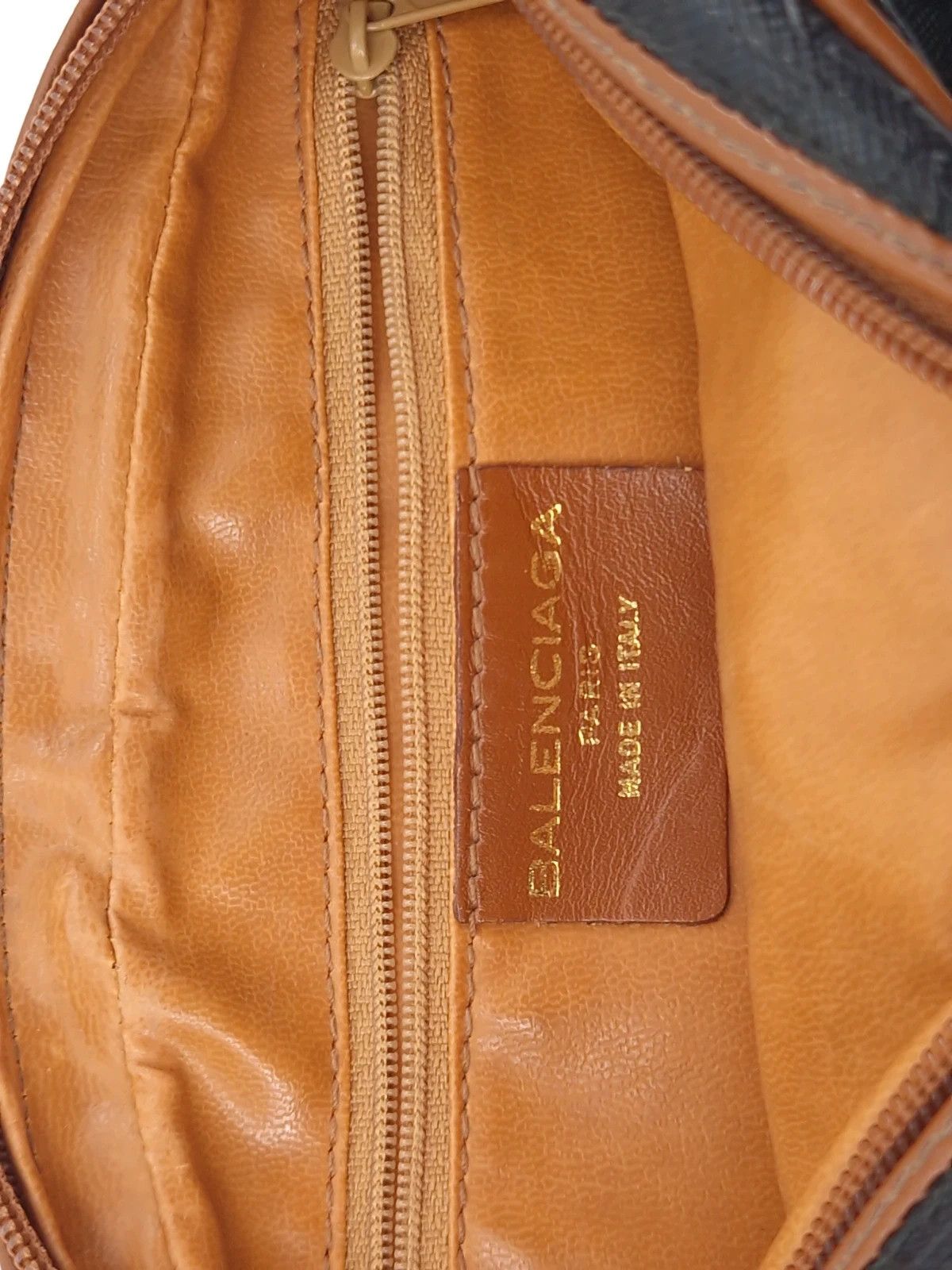 Balenciaga Balenciaga Vintage BB Monogram Reporter Crossbody Bag Size ONE SIZE - 9 Thumbnail