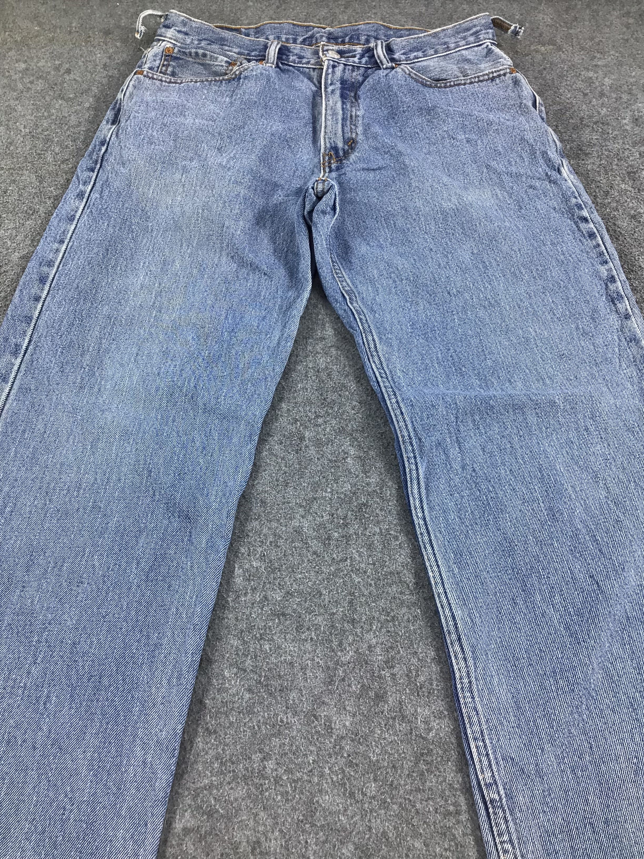 Levi's Vintage Levis 550 Jeans Faded Blue Denim KJ264 Size US 33 - 3 Thumbnail