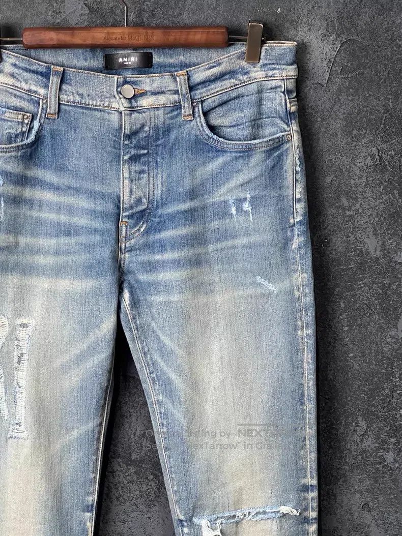 Amiri Amiri Size 33 Blue hole-in-the-elbows jeans Size US 33 - 3 Thumbnail