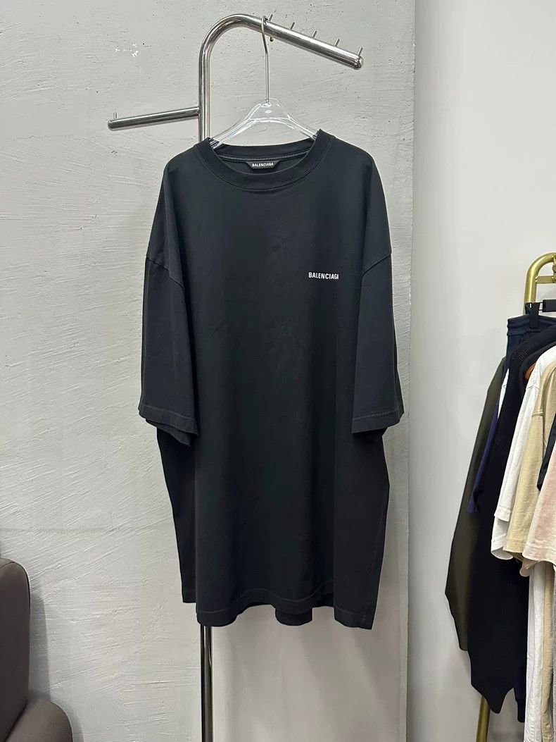 Balenciaga Balenciaga Short sleeve defile back logo \n Vintage Sport Size US S / EU 44-46 / 1 - 1 Thumbnail