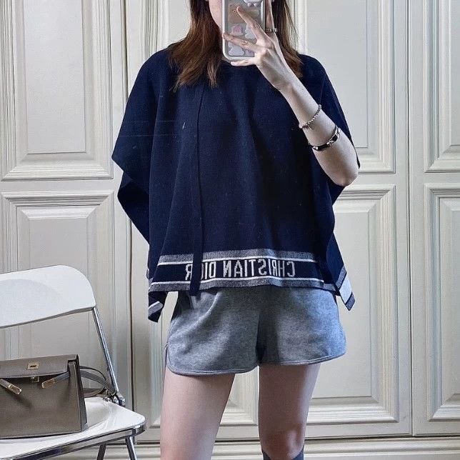 Christian Dior Monsieur Dior mar261 slogan letter cashmere cape S Size S / US 4 / IT 40 - 7 Thumbnail