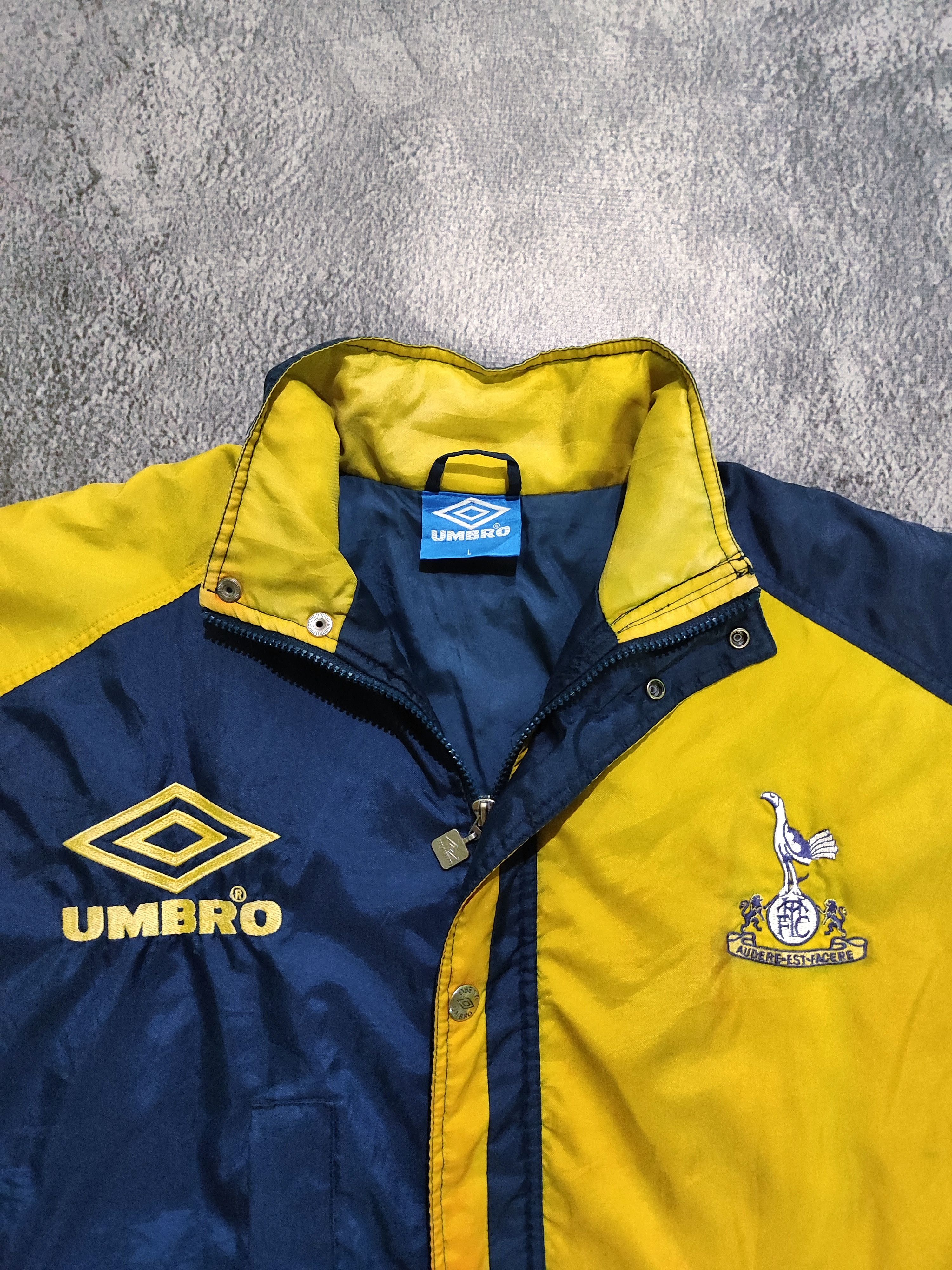Umbro Vintage 90's Umbro Tottenham Coat Jacket Football Soccer Size US L / EU 52-54 / 3 - 16 Thumbnail