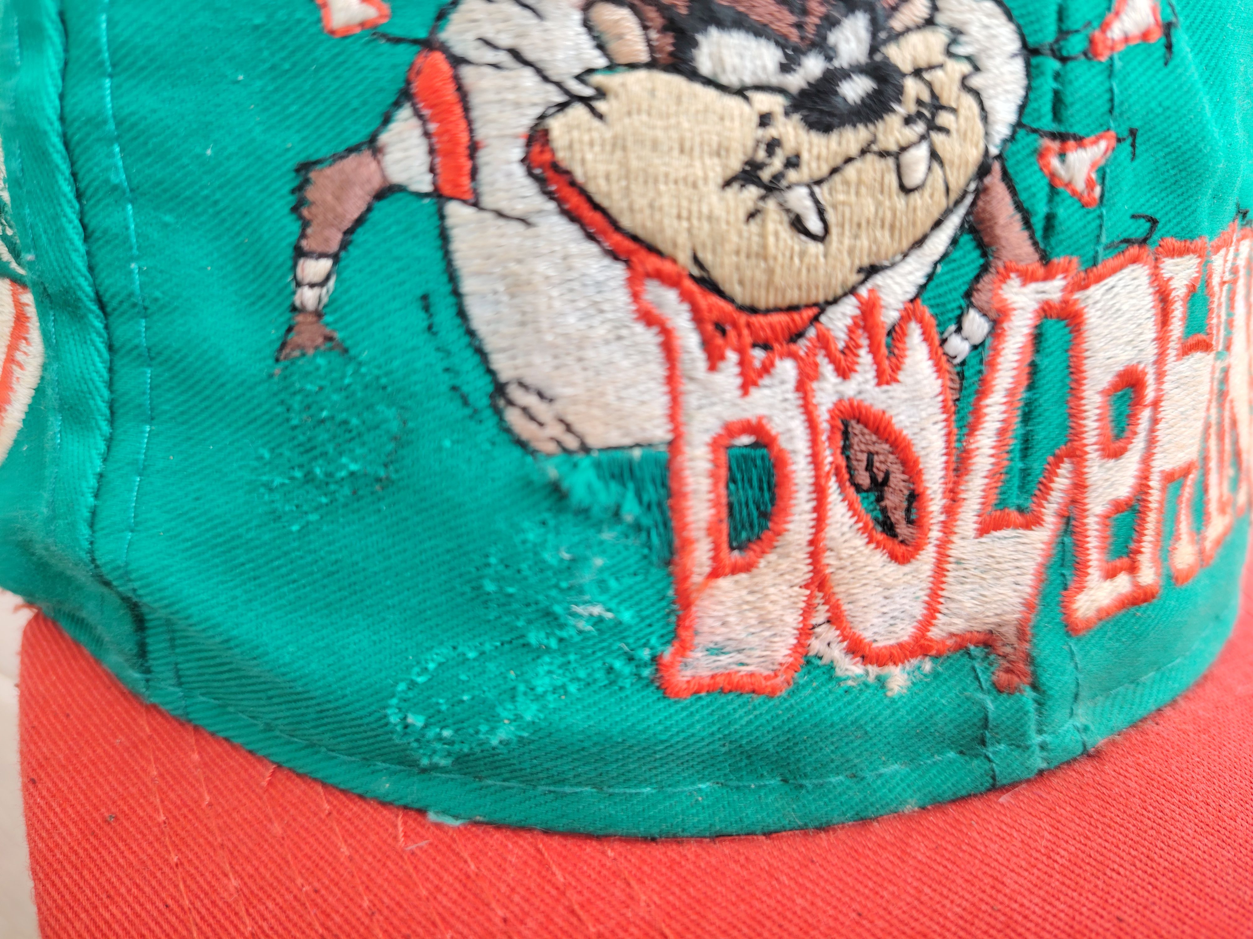 Logo 7 × NFL × Warner Bros Vintage 1993 Miami Dolphins Looney Tunes Logo 7 Hat NFL Size ONE SIZE - 6 Thumbnail