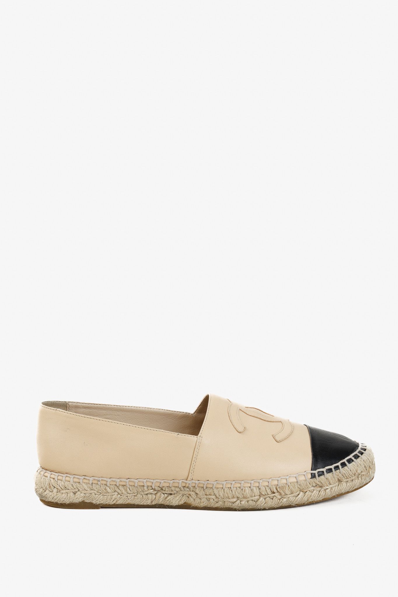 Chanel Chanel Espadrilles in Beige and Black Lambskin Size US 10.5 / IT 40.5 - 2 Thumbnail