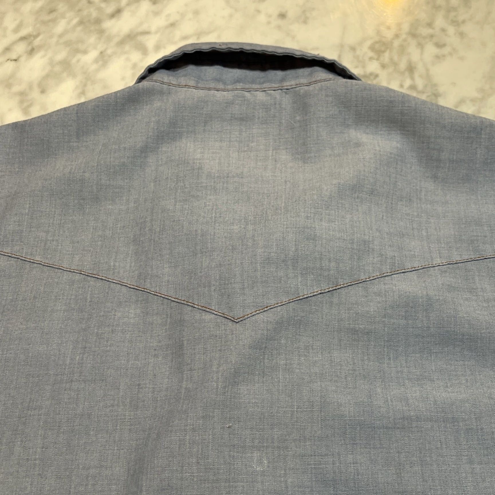Wrangler VINTAGE Wrangler Pearl Snap Western Shirt Men’s 17-36 Regular Fit Long Tails Blue Polyester Pockets Embroidered Cowboy Casual Workwear Size US XL / EU 56 / 4 - 7 Thumbnail