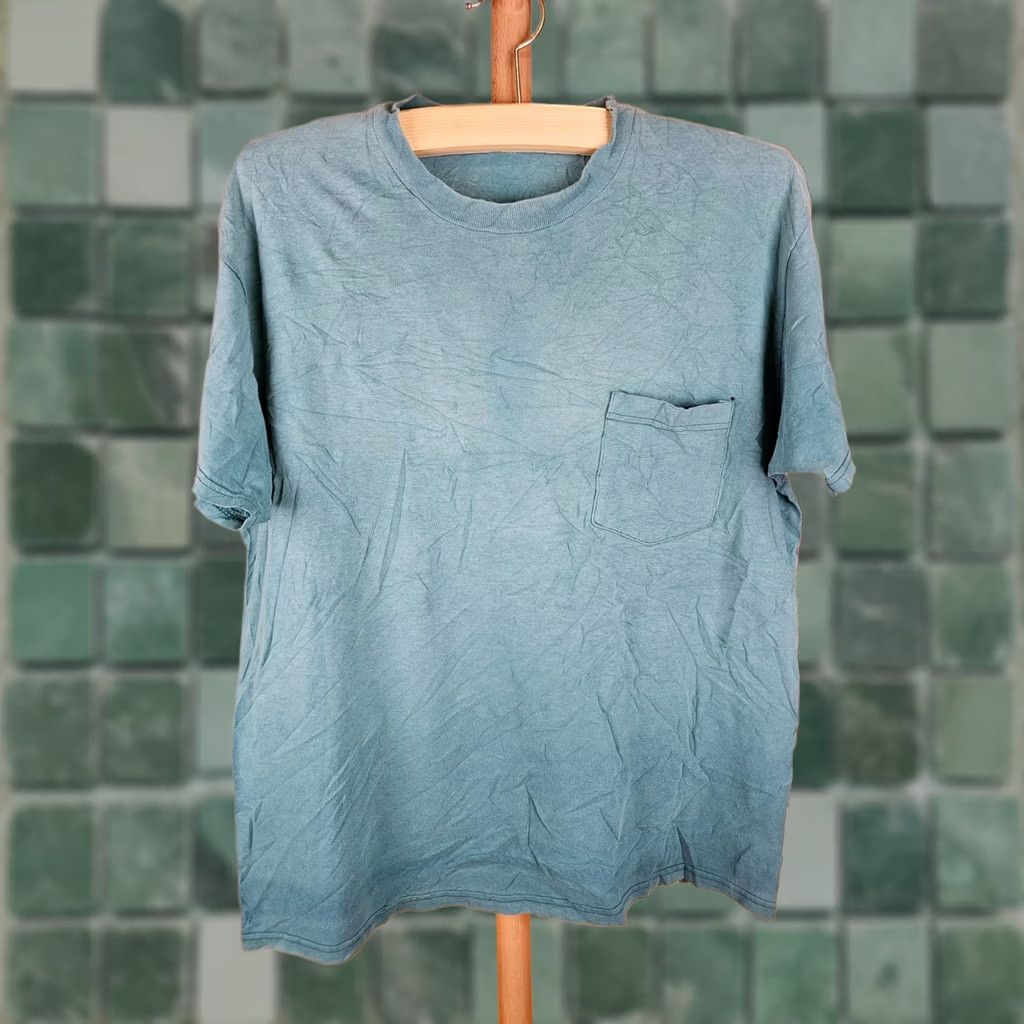 Vintage VINTAGE UNBRANDED T-SHIRT GREEN COTTON ONE POCKET SUN FADED SZ LARGE WOMENS OR MENS? Size US L / EU 52-54 / 3 - 1 Thumbnail