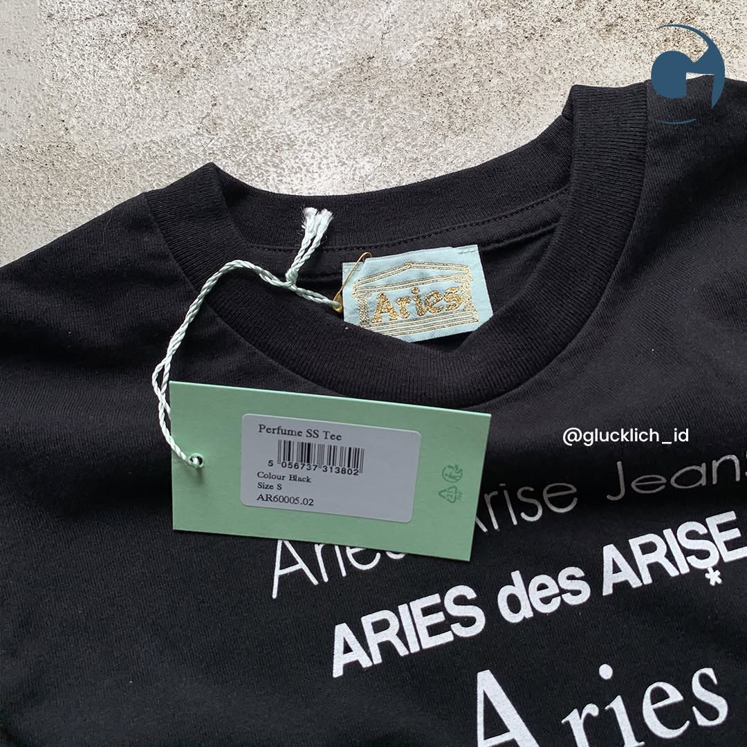 Aries Aries, Perfume Tee in Black Size US S / EU 44-46 / 1 - 3 Thumbnail