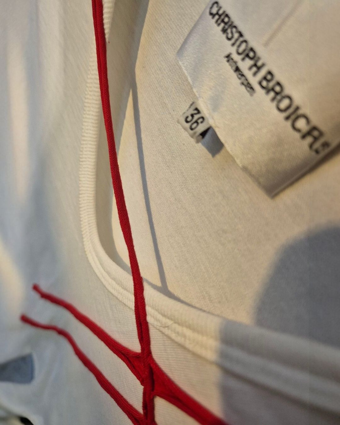 Other Christoph Broich “Nano” Tee /red zig-zag cut detail Size XS / US 0-2 / IT 36-38 - 6 Thumbnail