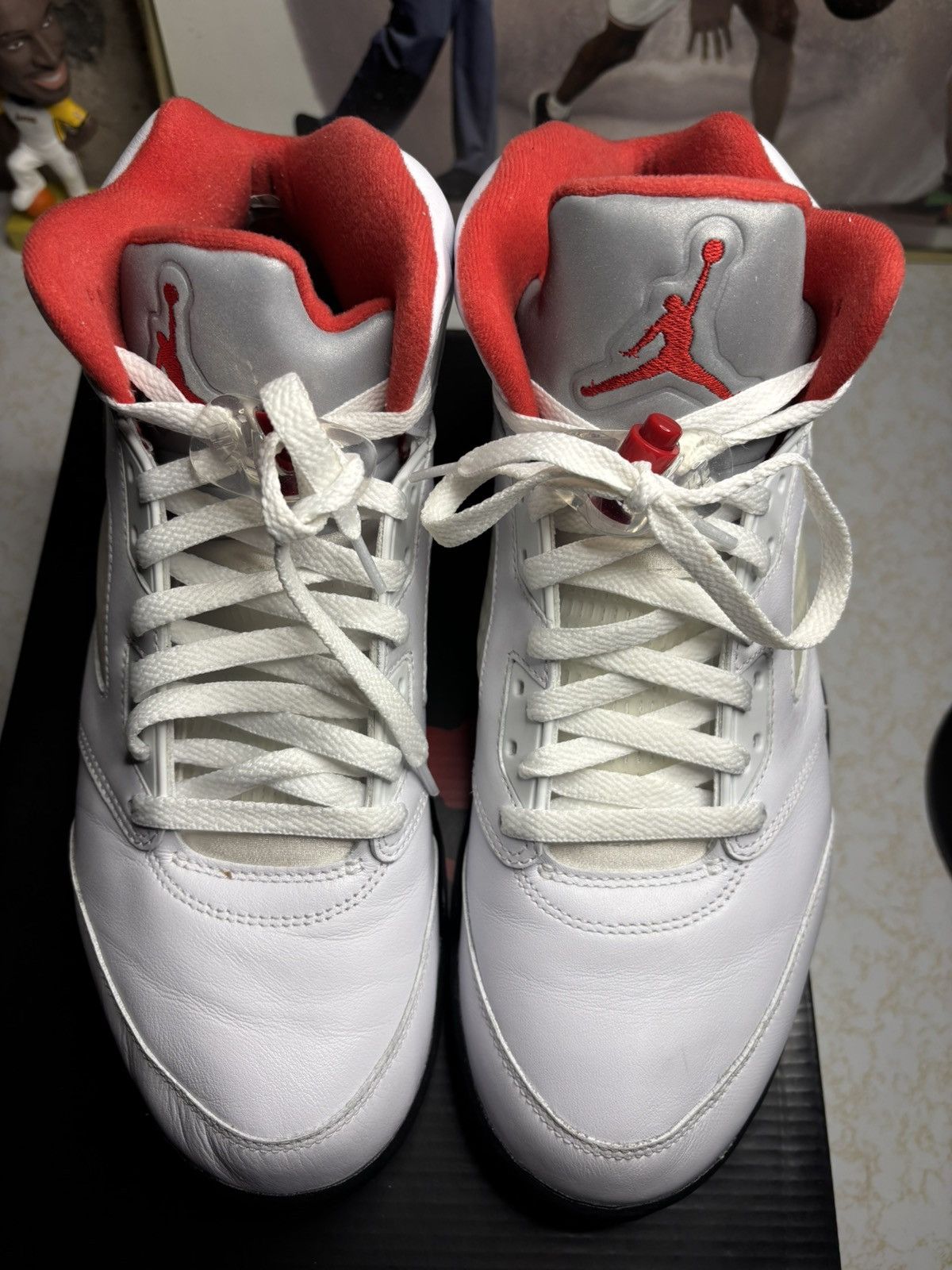 Jordan Brand Air Jordan 5 Retro Fire Red Size US 11 / EU 44 - 2 Thumbnail