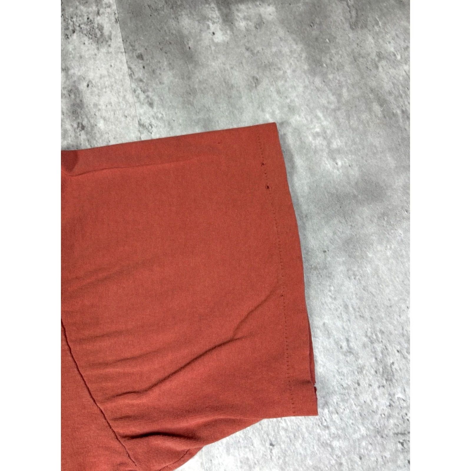 Changes VINTAGE 90s Elmo Monsterwear Red T Shirt L Men Short Sleeve Crew Neck Graphic Print Cotton Knit Silence Size US L / EU 52-54 / 3 - 4 Thumbnail