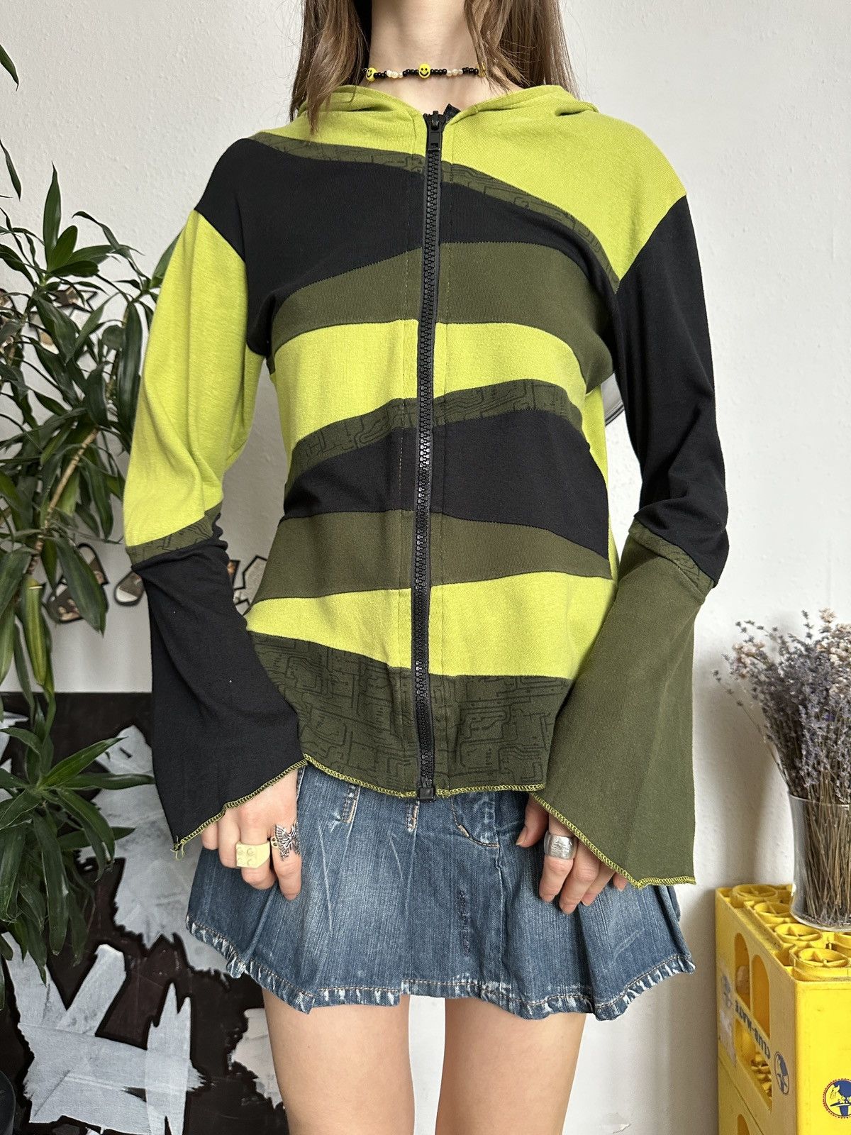 Japanese Brand × Vintage Vintage Y2K Patchwork Fairy Hoodie Streetwear Size ONE SIZE - 2 Thumbnail