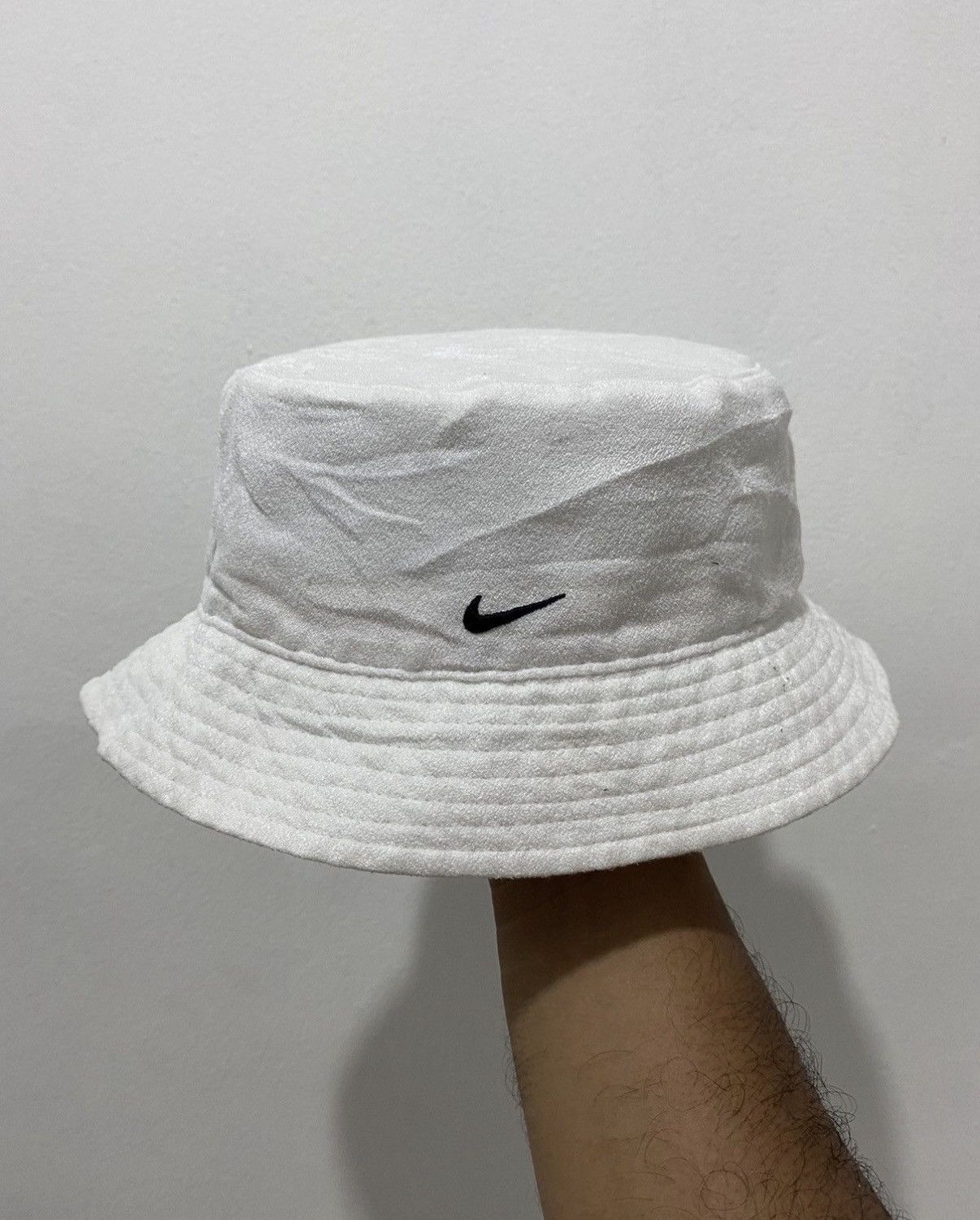 Nike VTG Nike Bucket Hat Size ONE SIZE - 1 Thumbnail