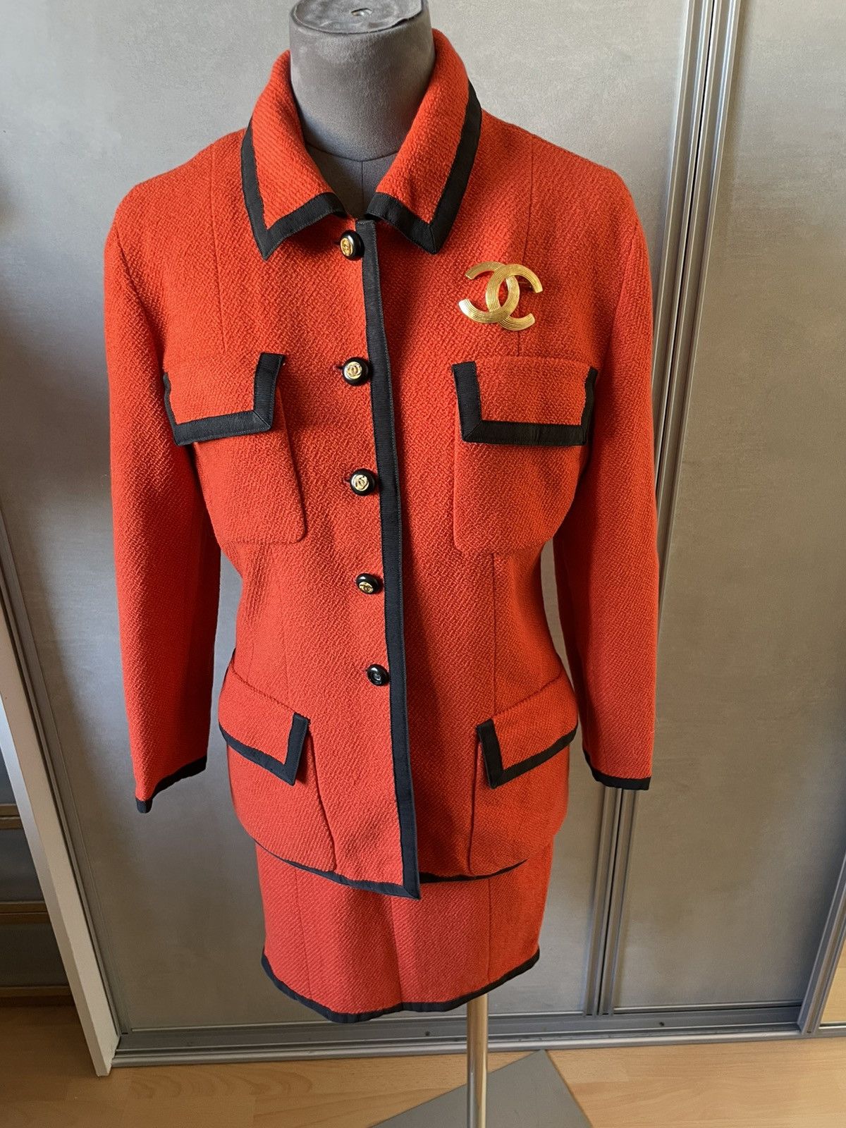 Chanel CHANEL SUIT VINTAGE TWEED. Size S / US 4 / IT 40 - 7 Thumbnail