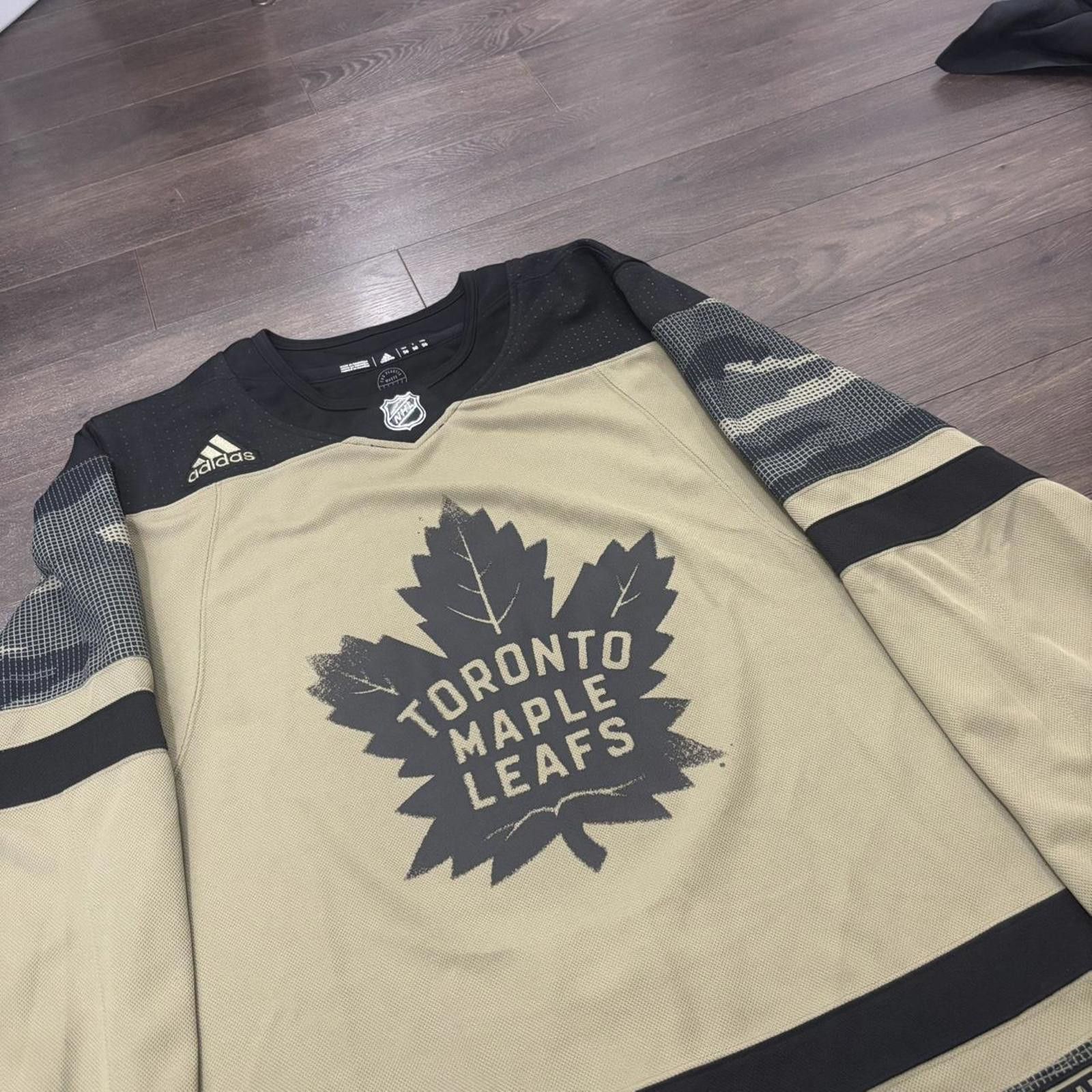 Other Toronto maple leafs camo military jersey Size US L / EU 52-54 / 3 - 1 Thumbnail