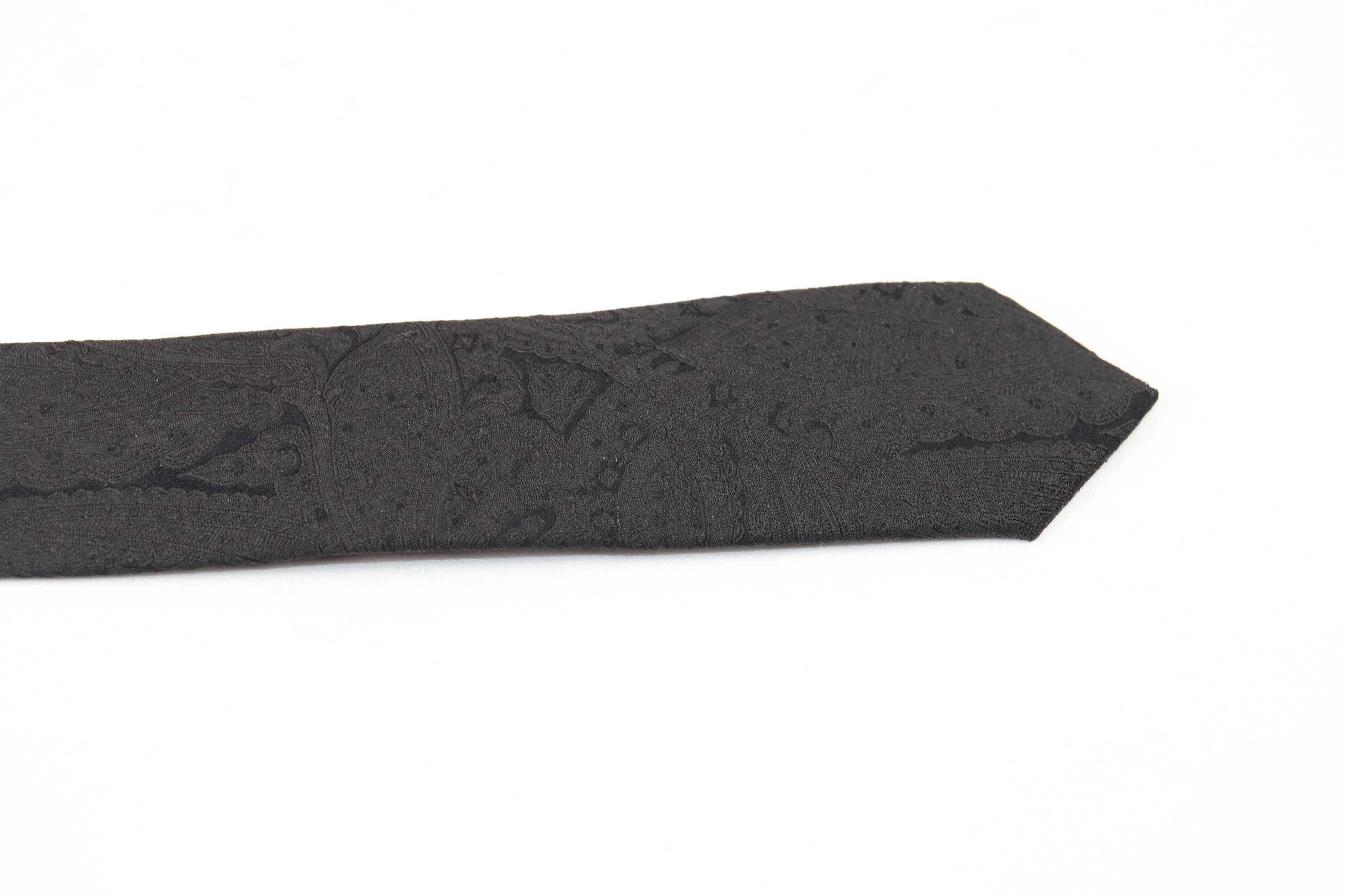 Saint Laurent Paris o1rshd Size: L / Paisley Tie in Black Size ONE SIZE - 3 Thumbnail