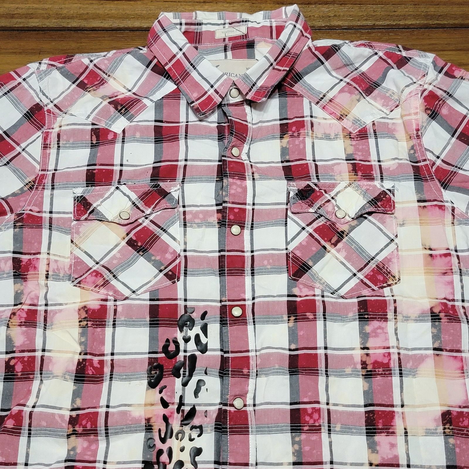 American Eagle Outfitters AEO Homemade Christmas Pearl Snap Santa Shirt - Size XL Size XL / US 12-14 / IT 48-50 - 4 Thumbnail