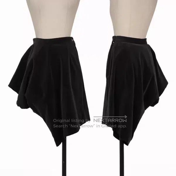 Comme des Garcons Comme Des Garcons size S Black Velvet Skirt with Retro Def Size 23" - 1 Thumbnail