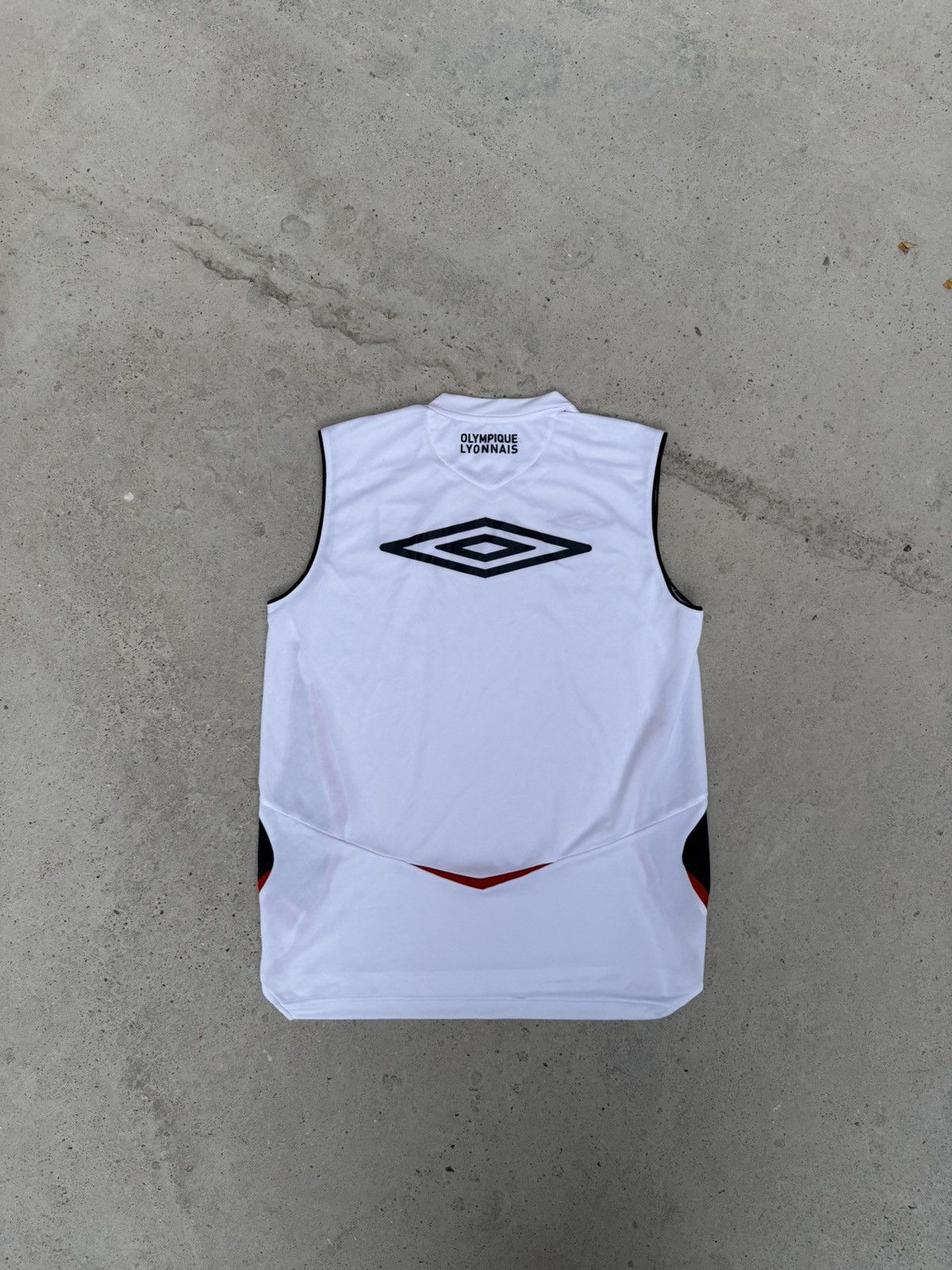 Umbro RARE UMBRO OLIMPIQUE LYONNAIS JERSEY BIG LOGO Size US M / EU 48-50 / 2 - 2 Thumbnail