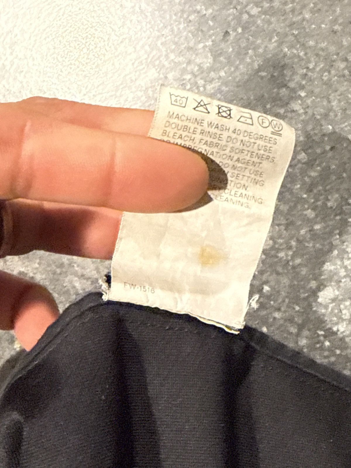 Acronym Acronym P10-DS Size US 34 / EU 50 - 6 Thumbnail
