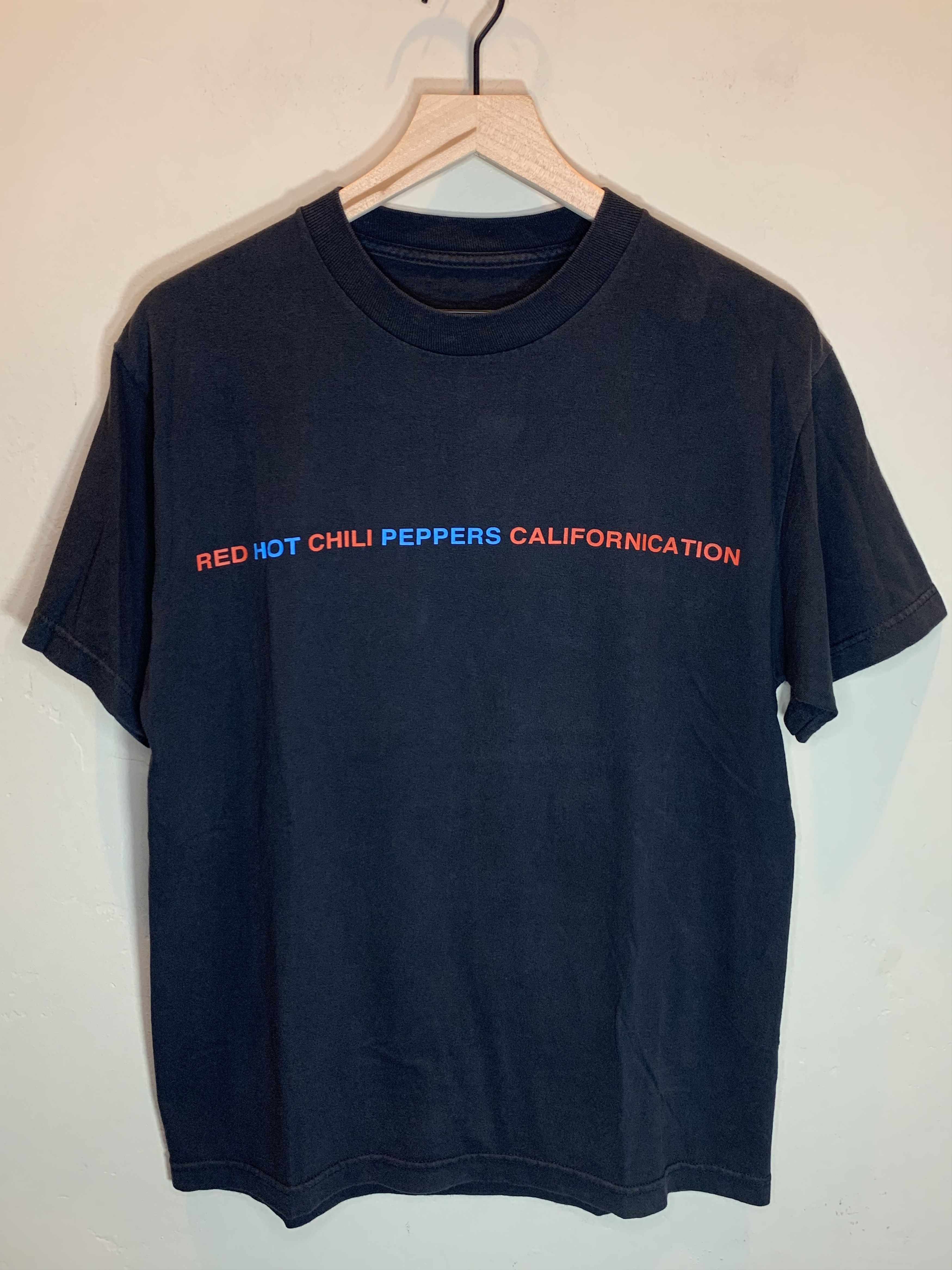 Band Tees RARE Vintage 90s Red Hot Chili Peppers Californication Shirt Size US M / EU 48-50 / 2 - 1 Thumbnail