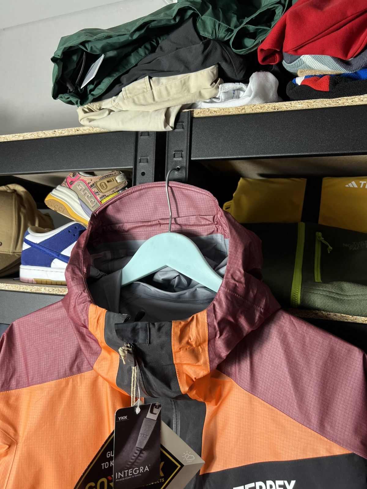 Adidas 🧥 Adidas Terrex Gore-Tex Alpine Windbreaker Gorpcore Size M Size US M / EU 48-50 / 2 - 12 Thumbnail