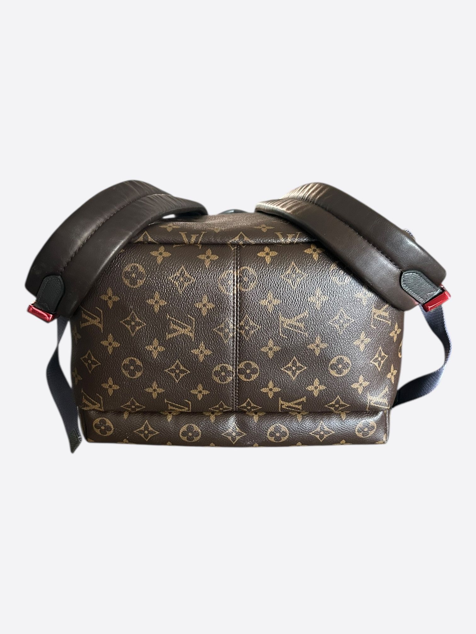 Louis Vuitton Louis Vuitton Brown Monogram Outdoor Apollo Backpack Size ONE SIZE - 5 Thumbnail