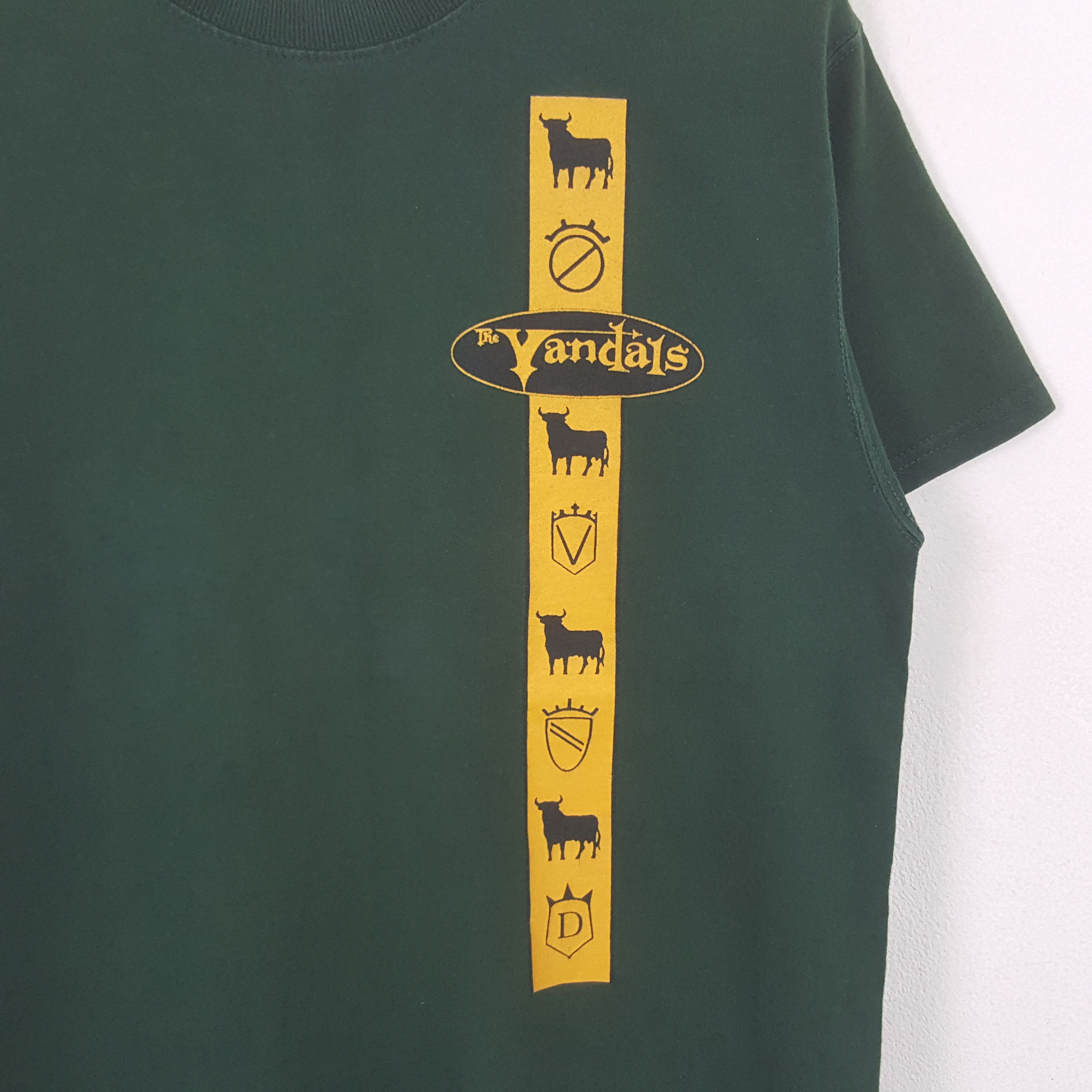 Band Tees Vintage The Vandals American Punk Rock Band Tshirt RR3 Size US M / EU 48-50 / 2 - 4 Thumbnail