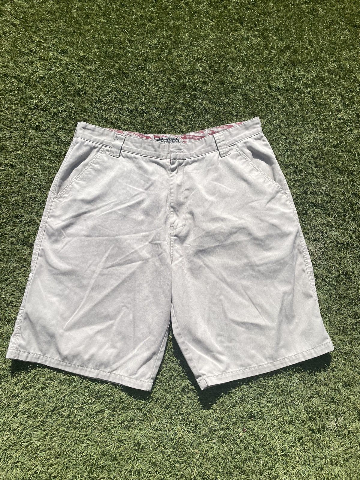 Billabong Billabong Men’s Beige Embroidered Logo Shorts Y2K no button Size US 36 / EU 52 - 1 Thumbnail