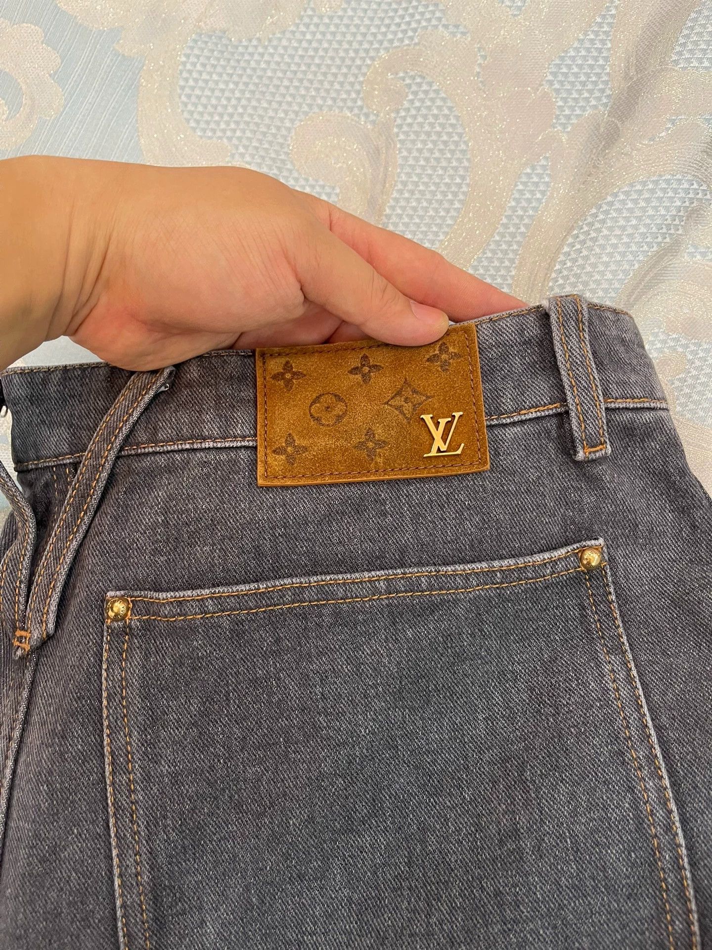 Louis Vuitton LV Monogram Full Logo Jeans 32 NWT Authentic Size US 32 / EU 48 - 4 Thumbnail