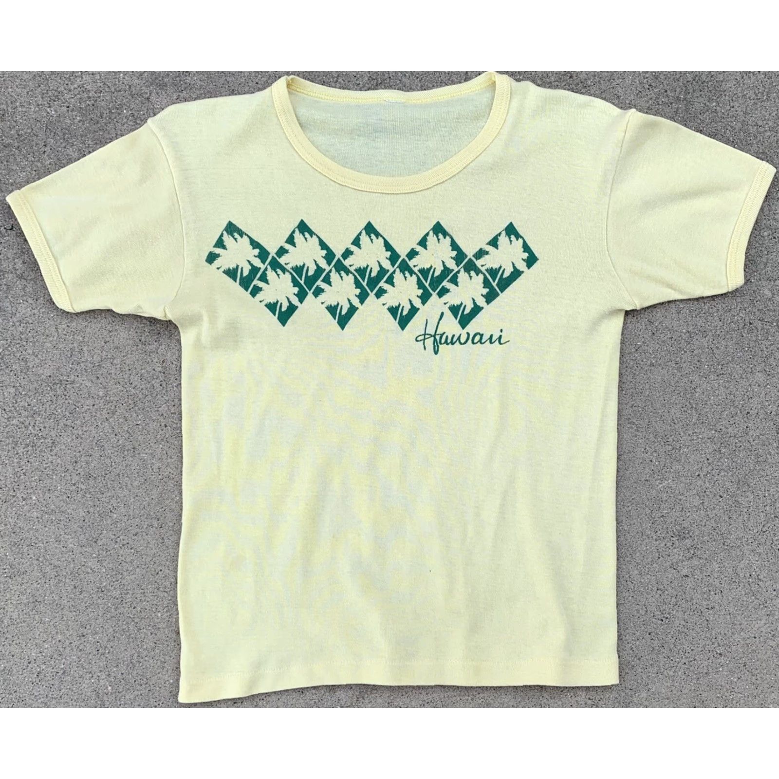 Vintage VINTAGE Hawaii T-Shirt Ladies Style 70s 80s Palm Trees Palms Size M Yellow Graphic Sportswear/Beach Womens Mens Girls? Size M / US 6-8 / IT 42-44 - 5 Thumbnail