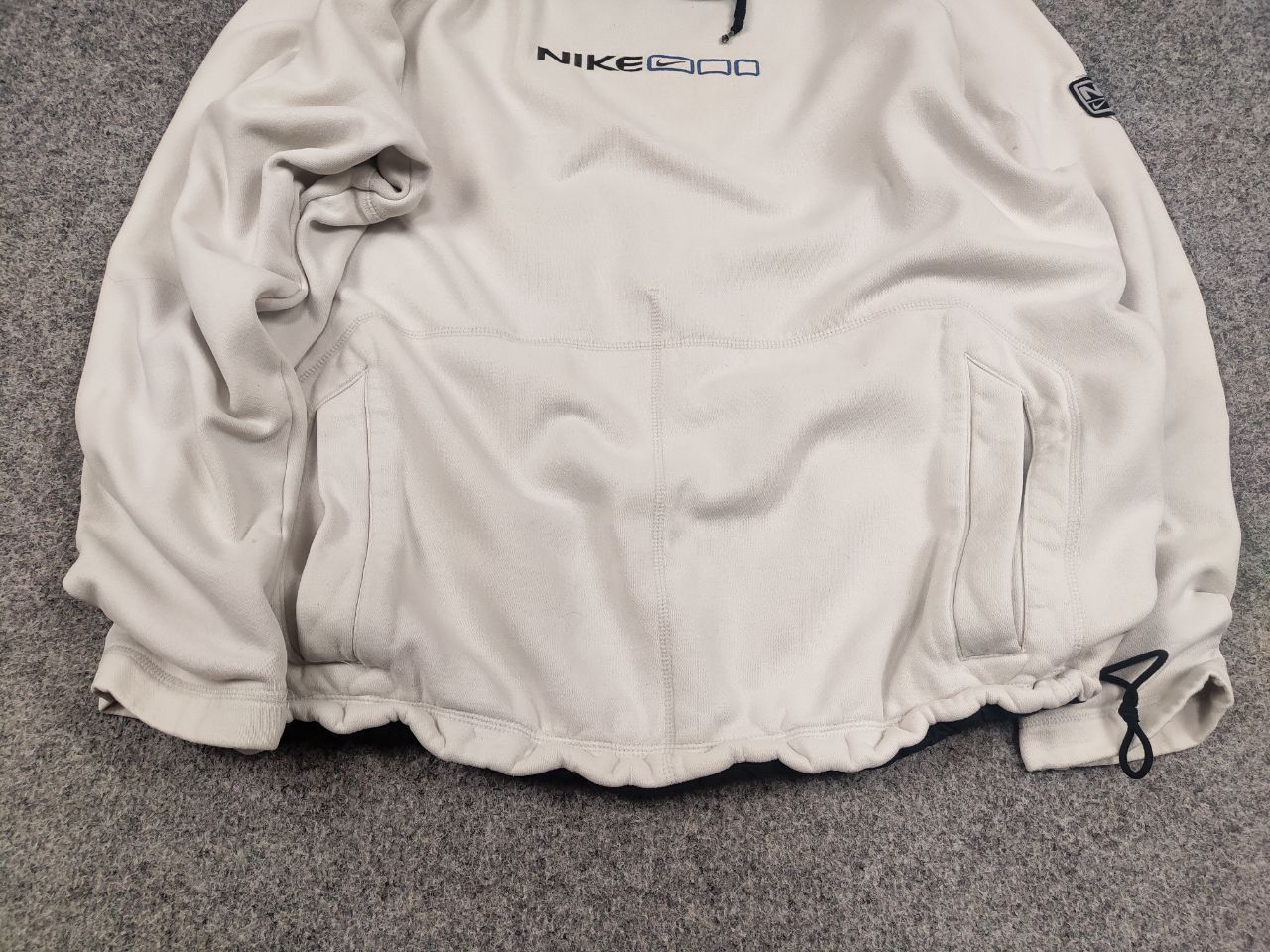 Nike Rare Vintage 90's Nike center swoosh drawstring Baggy Hoodie Size US L / EU 52-54 / 3 - 9 Thumbnail