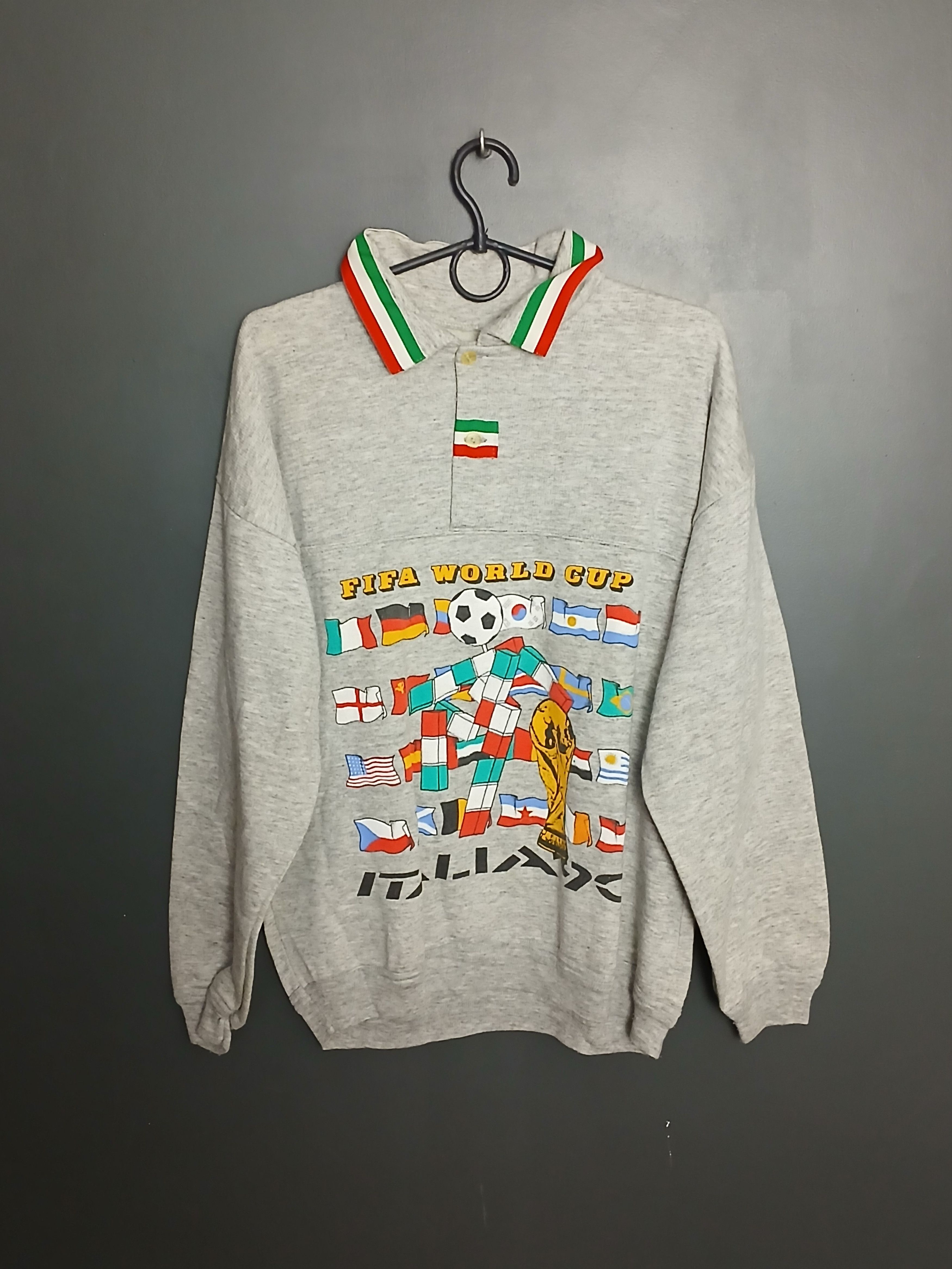 Vintage Vintage 1990 Italy FIFA World Cup Football Sweatshirt Size US L / EU 52-54 / 3 - 1 Thumbnail