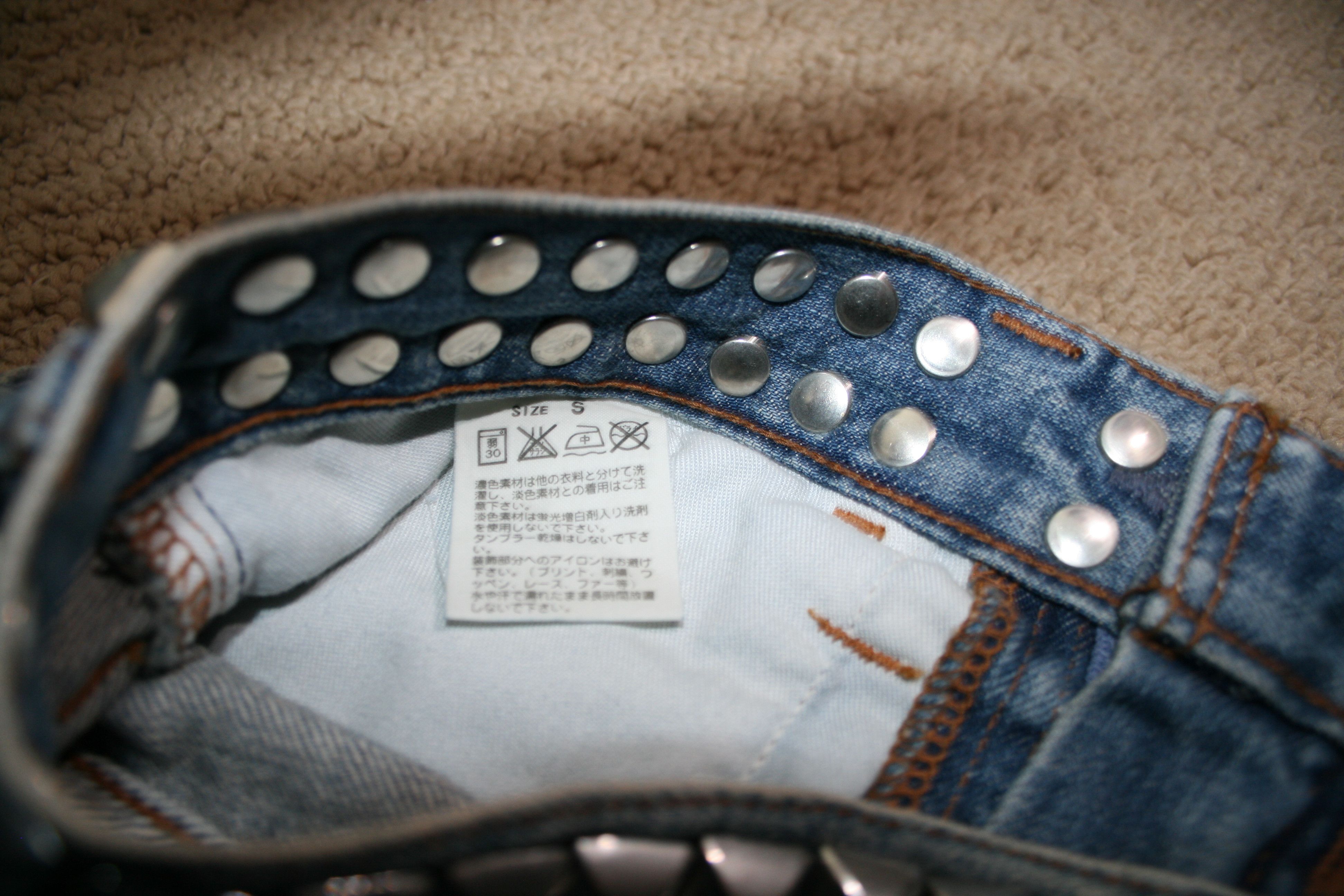 Fragment Design × Levi's Studded Daisy Dukes Size 24" / US 00 / IT 34 - 2 Thumbnail