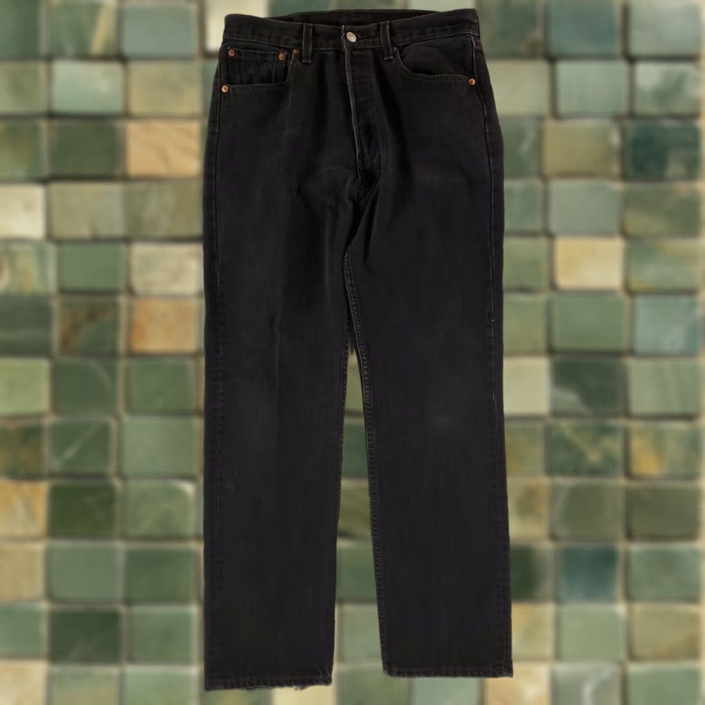 Levi's VINTAGE Levi's 501 Jeans VTG Y2K Black Made USA Mens 32x32 32x31 Actual Straight Hem wear BoysMam? Size US 32 / EU 48 - 1 Thumbnail