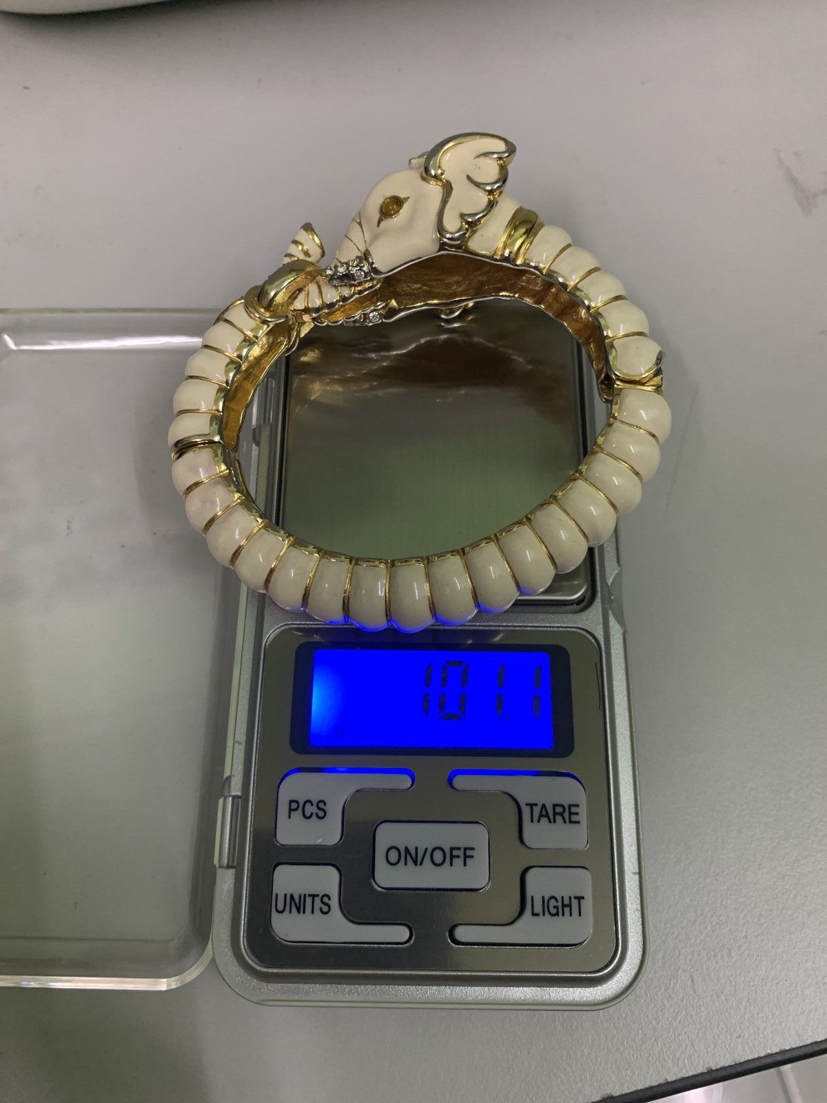 Miu Miu Vintage Kenneth J Lane Ivory Elephant Bangle White enamel Size ONE SIZE - 10 Thumbnail