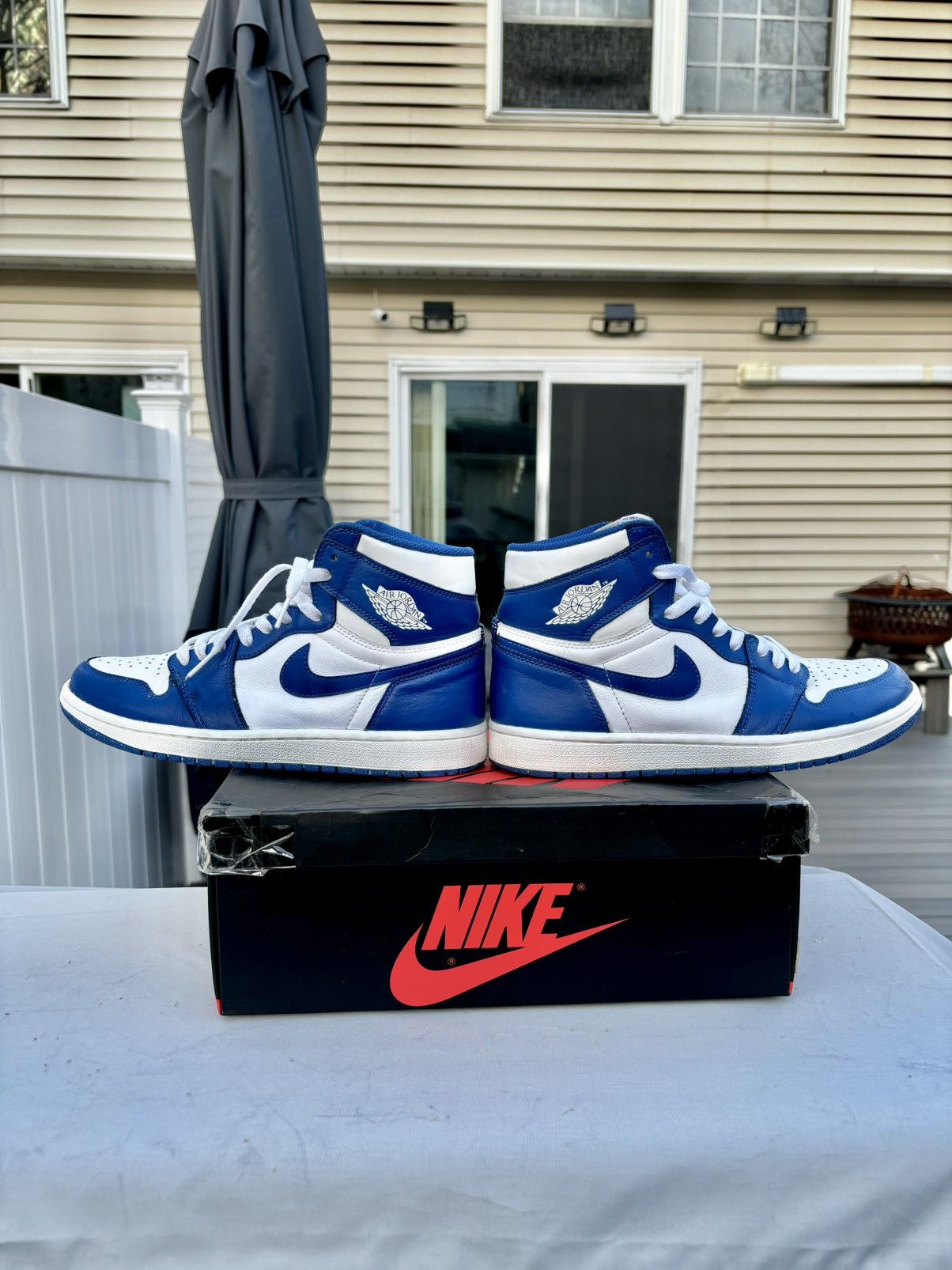 Jordan Brand × Nike Jordan 1 Retro High OG Size US 8.5 / EU 41-42 - 4 Thumbnail