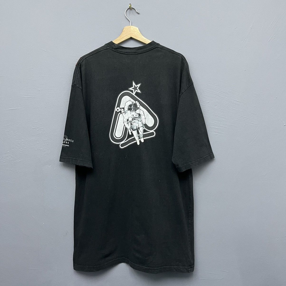 Akademiks Astronaut T-Shirt