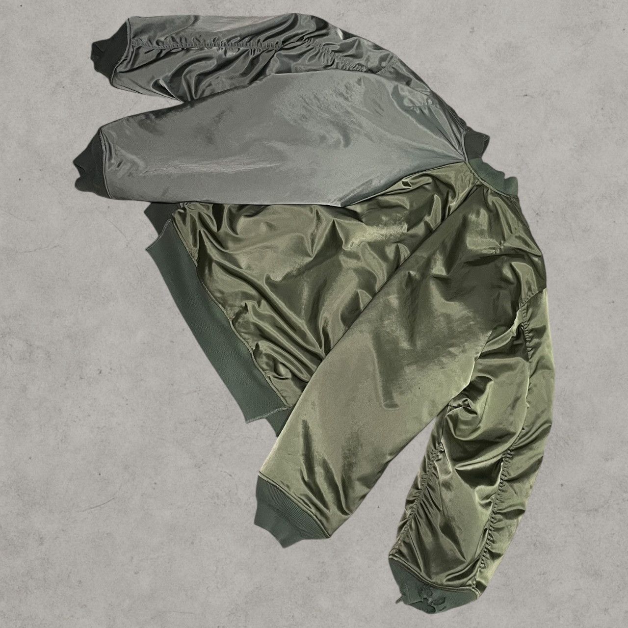 Balenciaga AW23 Balenciaga Double Sleeve Distressed MA-1 Bomber Sz L Size US L / EU 52-54 / 3 - 2 Thumbnail