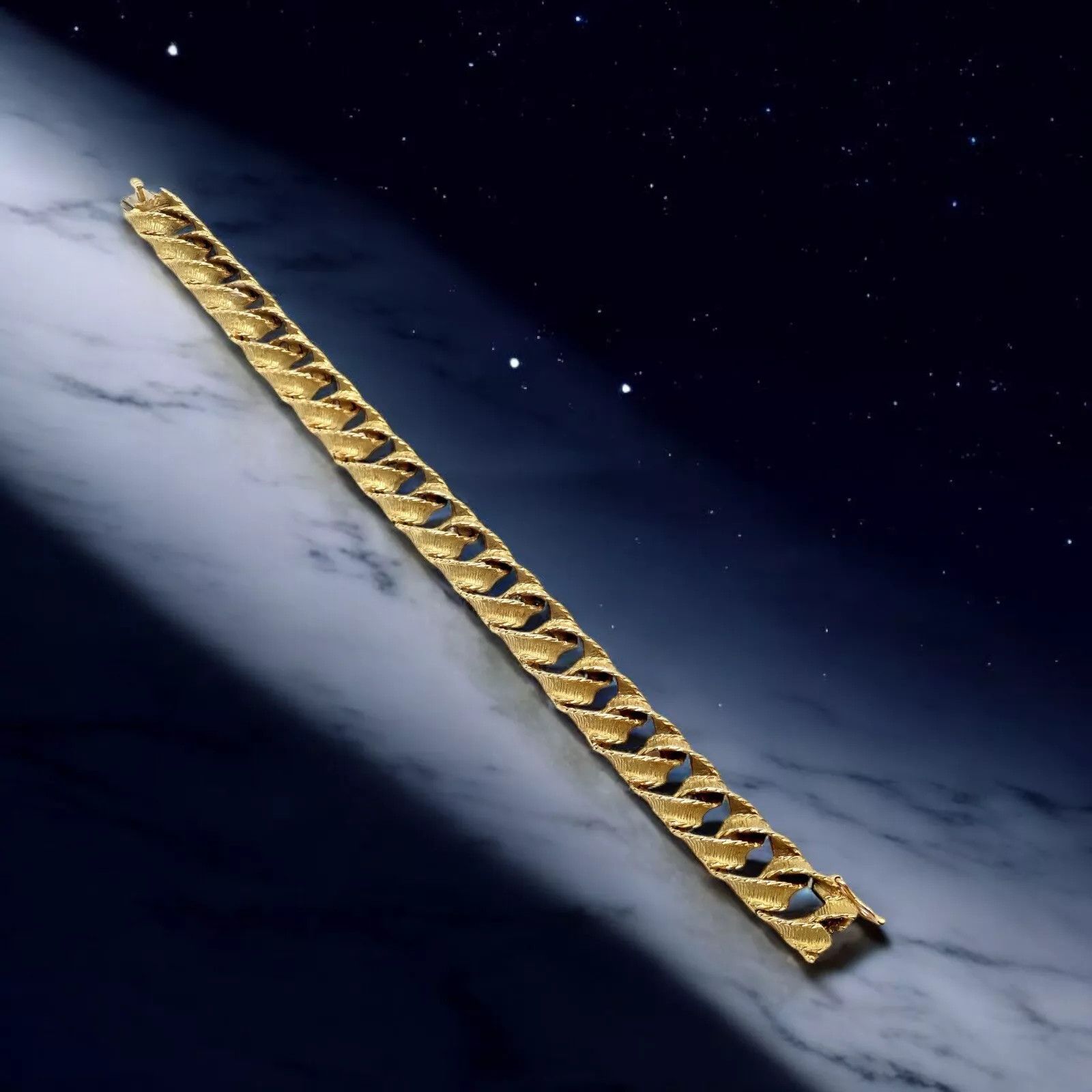 Tiffany & Co. 18k Yellow Gold France Ribbon Curb Bracelet 1987 Size ONE SIZE - 2 Thumbnail