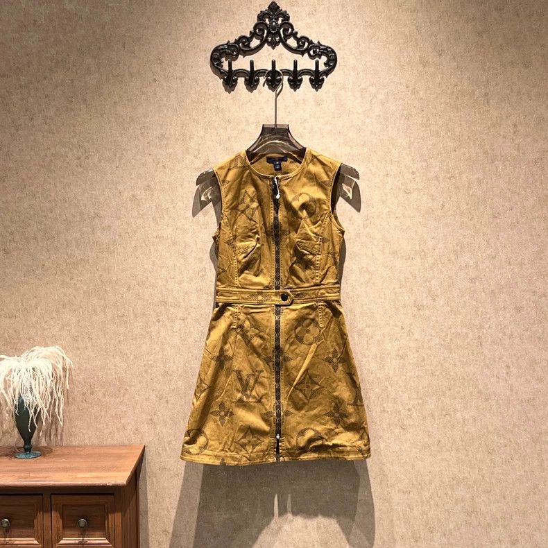 Louis Vuitton Louis Vuitton Brown big presbyopic full print dress Size XS / US 0-2 / IT 36-38 - 1 Thumbnail