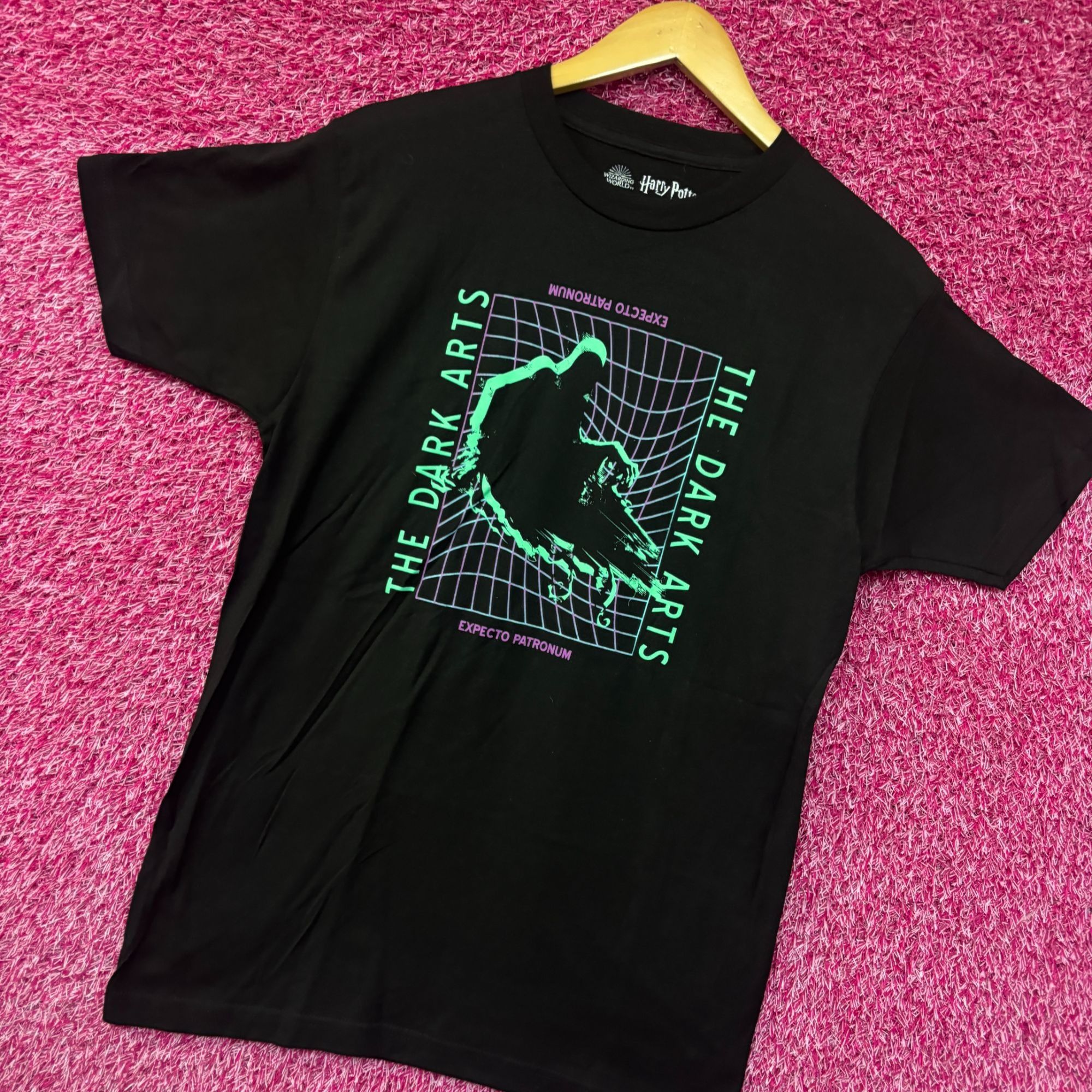 Warner Bros Harry Potter Expecto Patronum T-shirt size medium Size US M / EU 48-50 / 2 - 3 Thumbnail