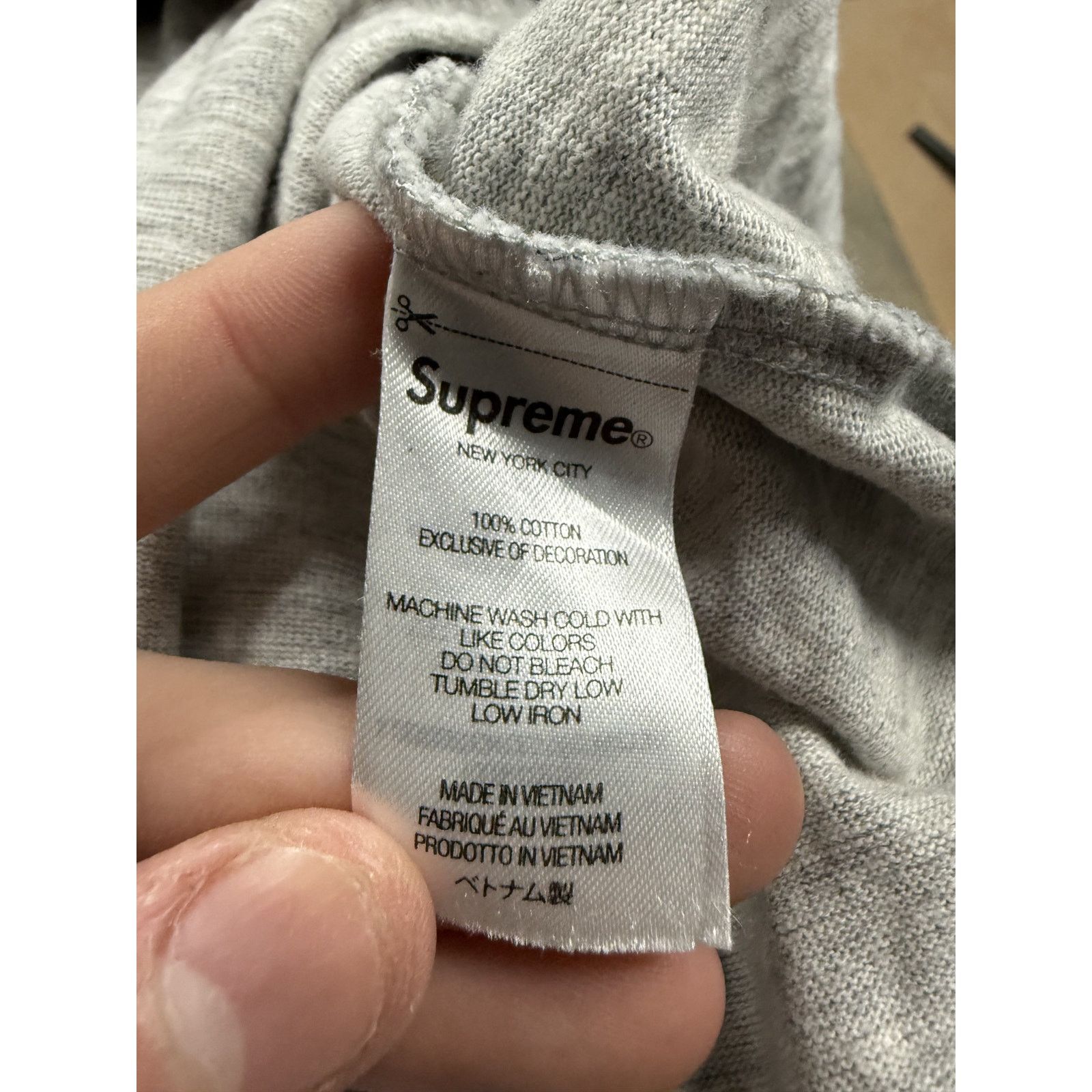Supreme Supreme Pocket Logo Tee Grey Used XXL Size US XXL / EU 58 / 5 - 4 Thumbnail