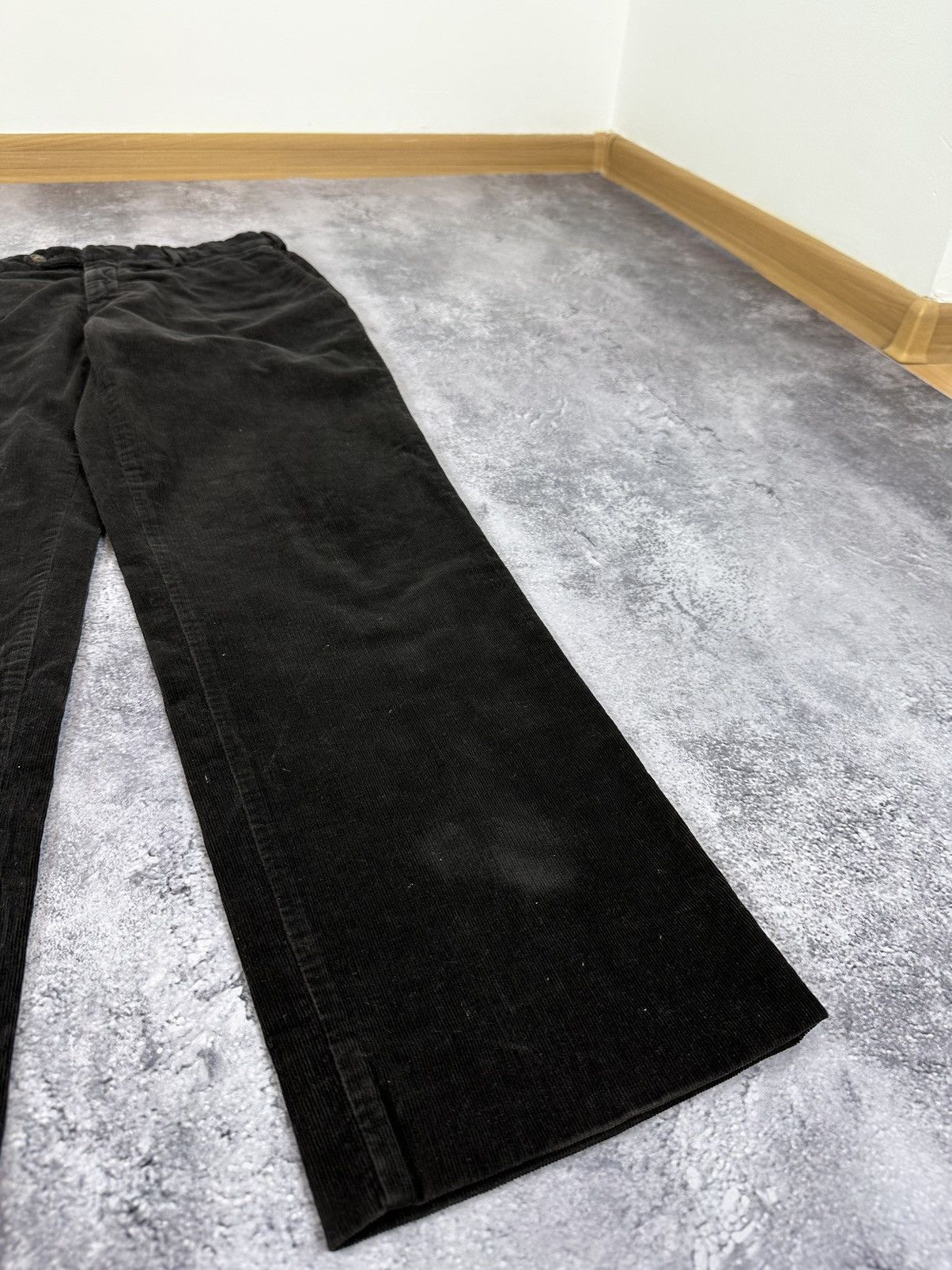 Burberry Vintage Burberry Black Corduroy Luxury Velvet Designer Pants Size US 34 / EU 50 - 4 Thumbnail
