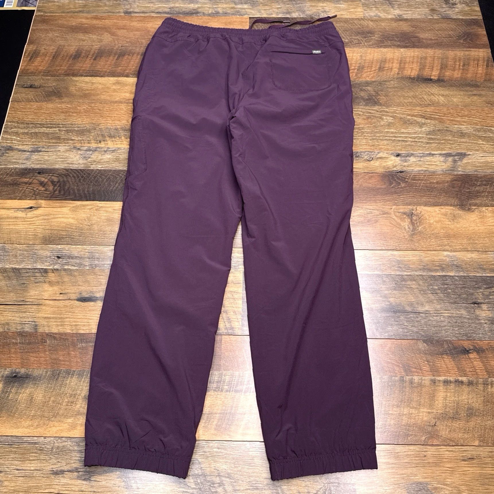 Eddie Bauer Eddie Bauer Women's Purple High Rise Stretch Cargo Pants Size 16 User: Eddie Bauer Women's Purple High Rise Stretch Cargo Pants Size 16 Size 38" / US 16 / IT 52 - 2 Thumbnail