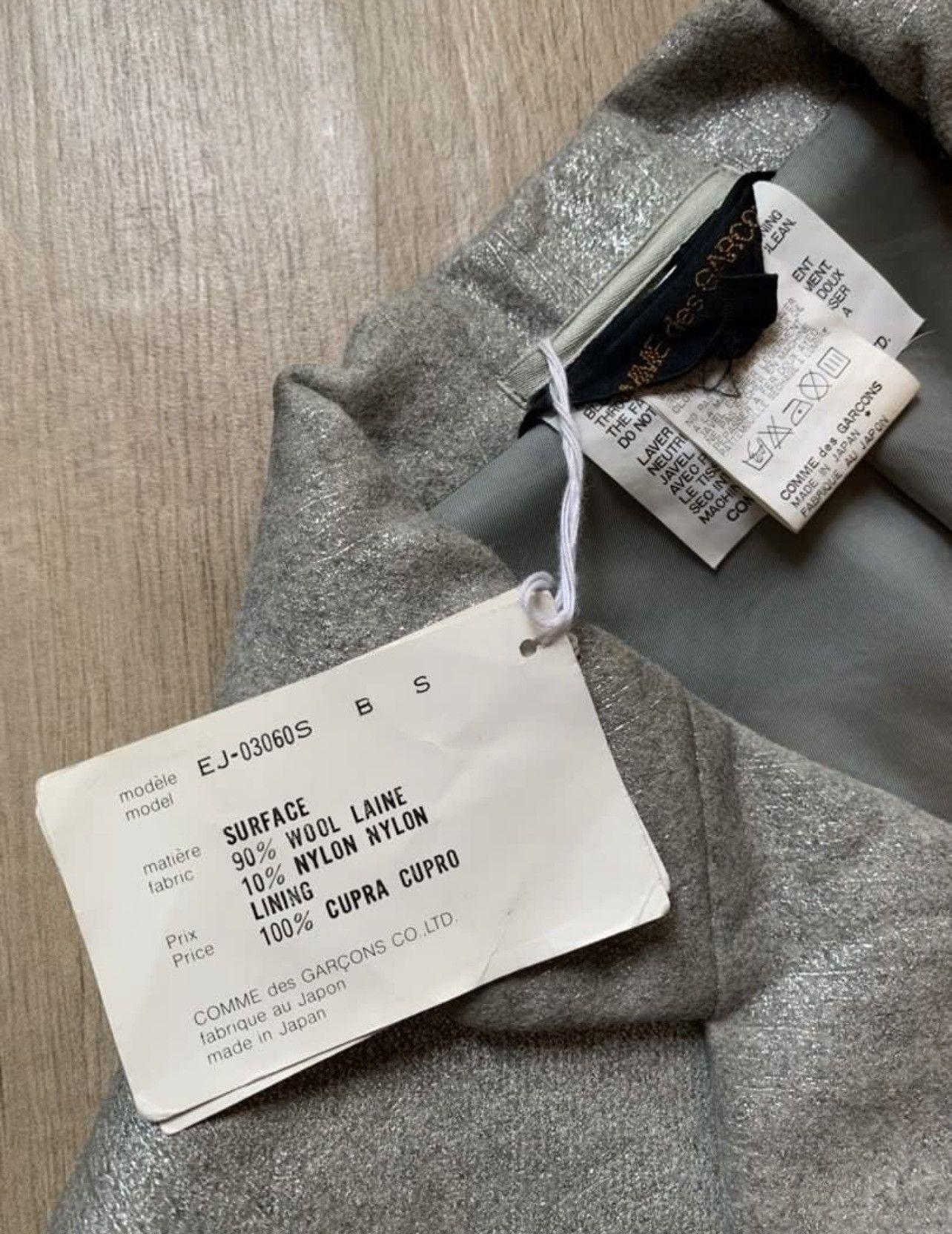 Comme des Garcons 🔥 Comme des Garçons 1994 AW Runway Silver Cutout Blazer Size 36S - 4 Thumbnail
