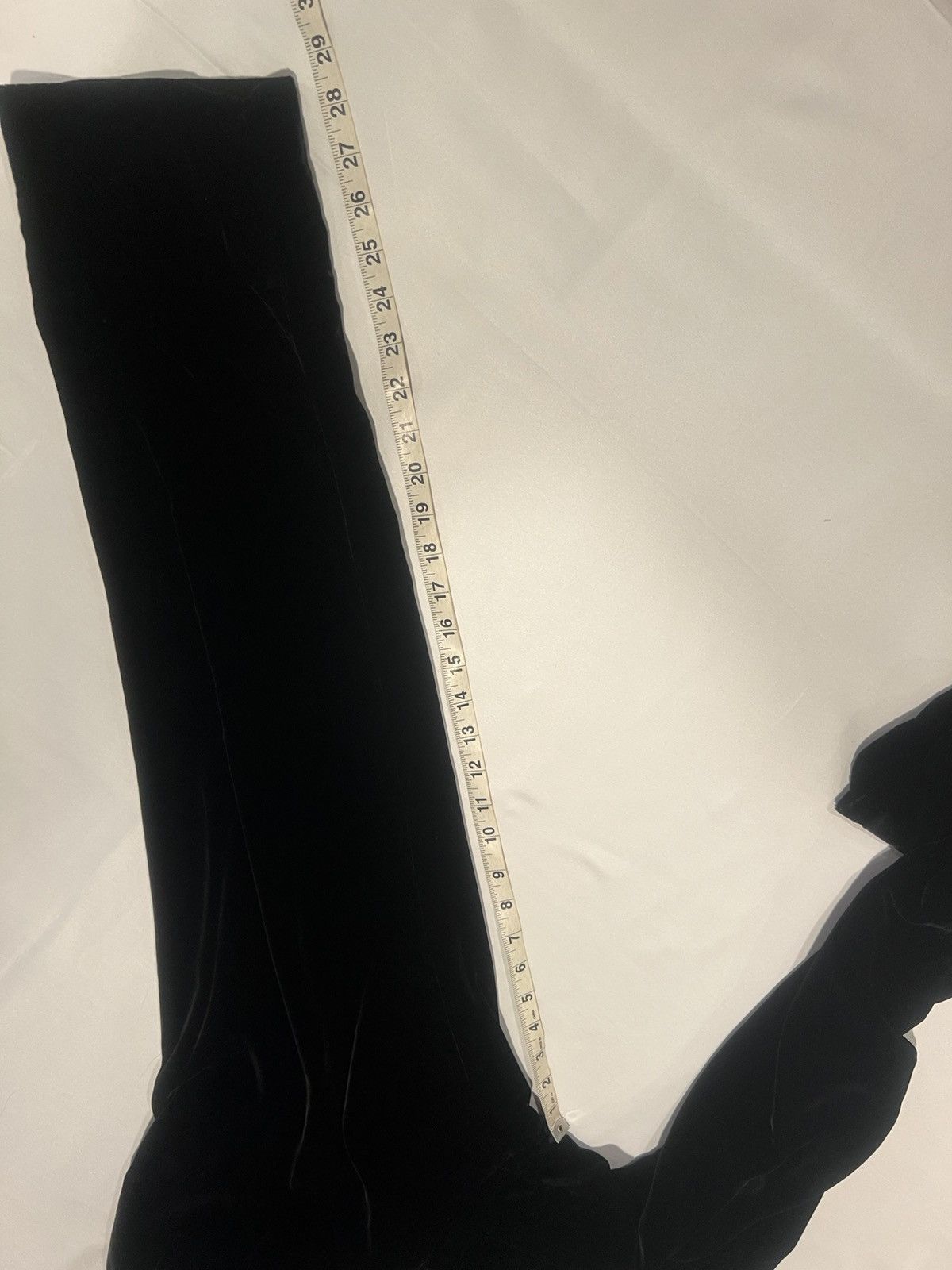 Saint Laurent Paris Saint Laurent velvet pants. 52/36 $1990 Size US 36 / EU 52 - 8 Thumbnail