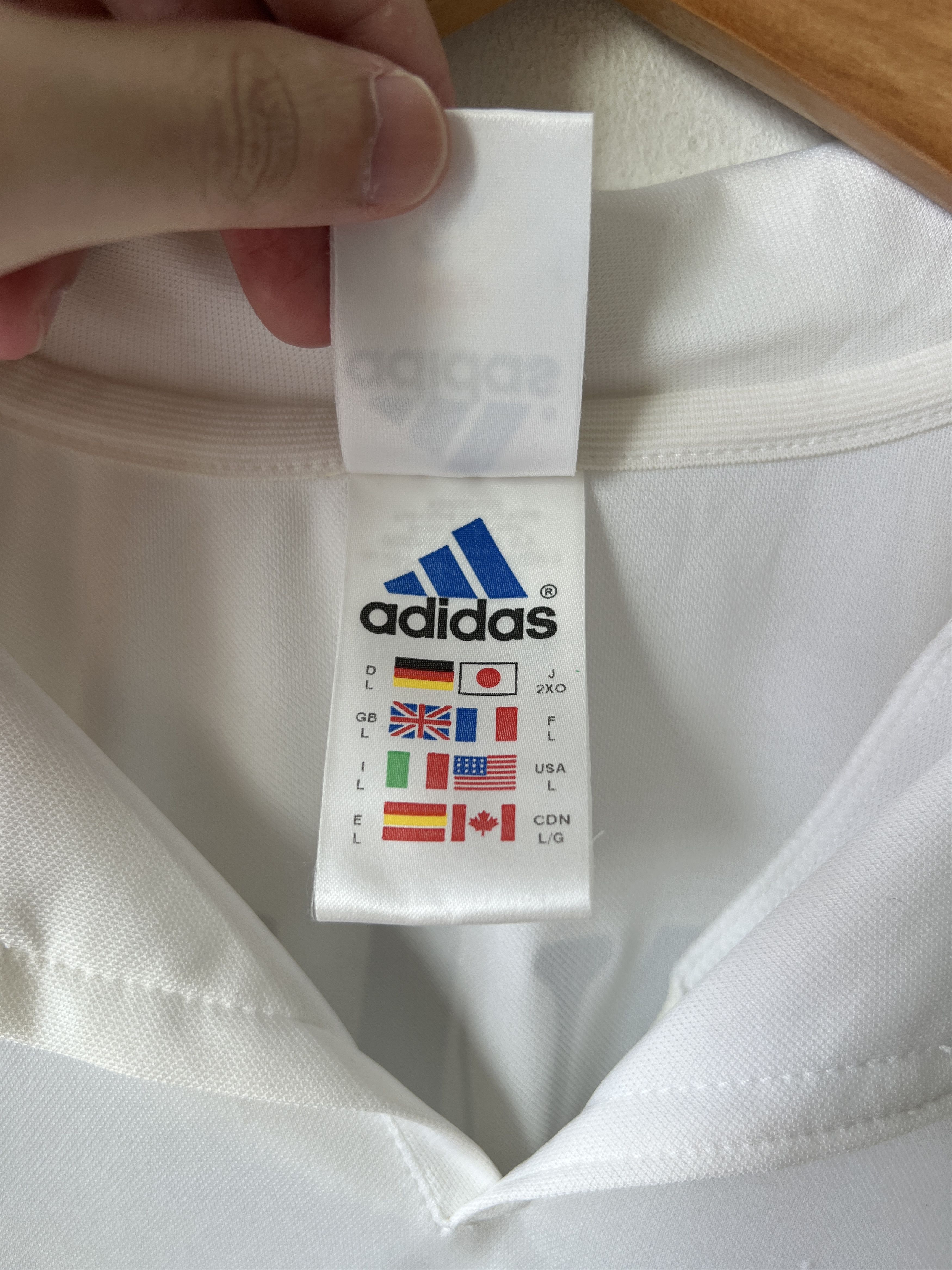 Adidas (L) Real Madrid 2002-03 Home Kit Ronaldo #11 Size US L / EU 52-54 / 3 - 4 Thumbnail