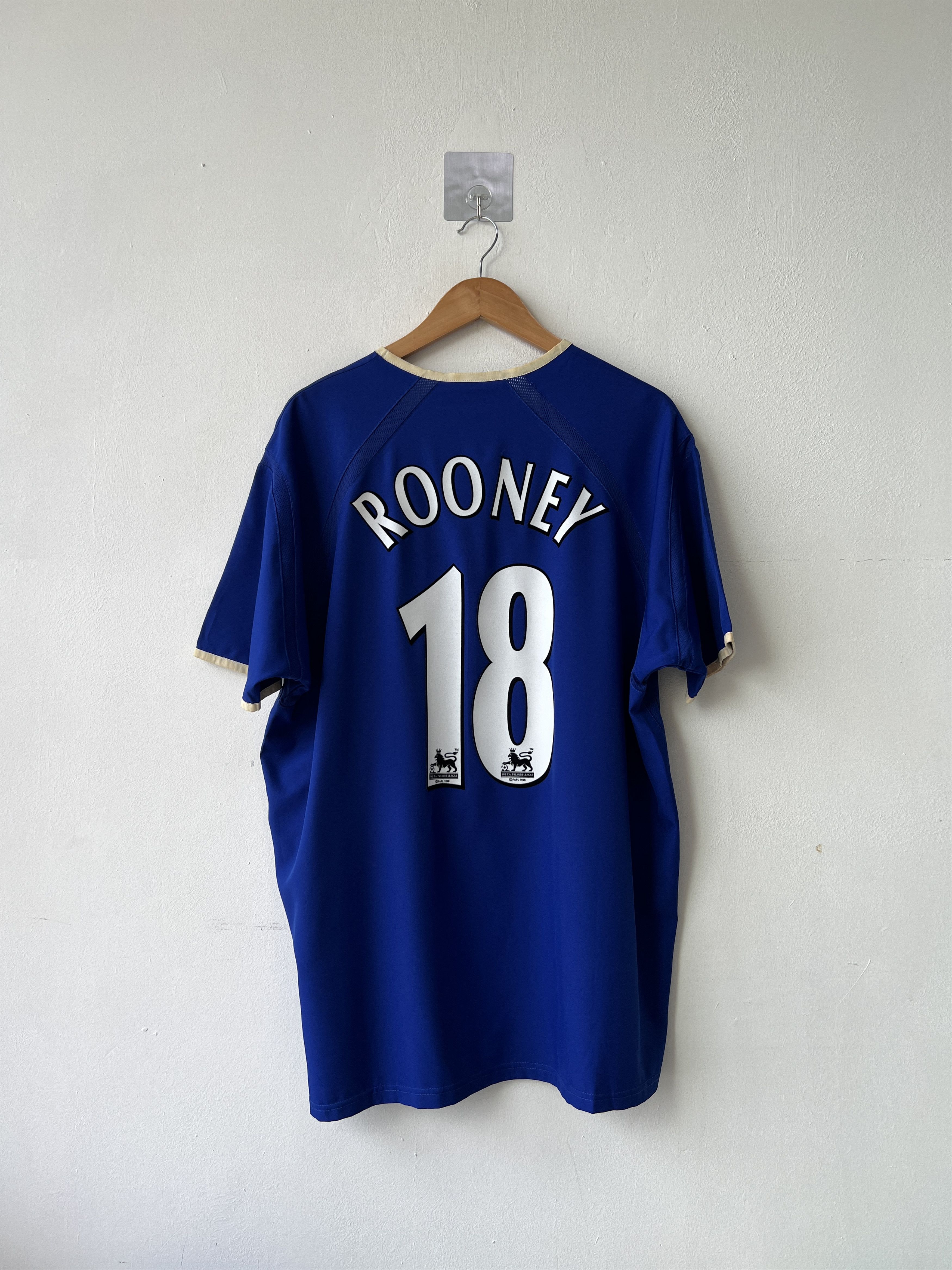 Puma (XL) Everton 2003-04 Home Kit Rooney #18 Size US XL / EU 56 / 4 - 1 Thumbnail